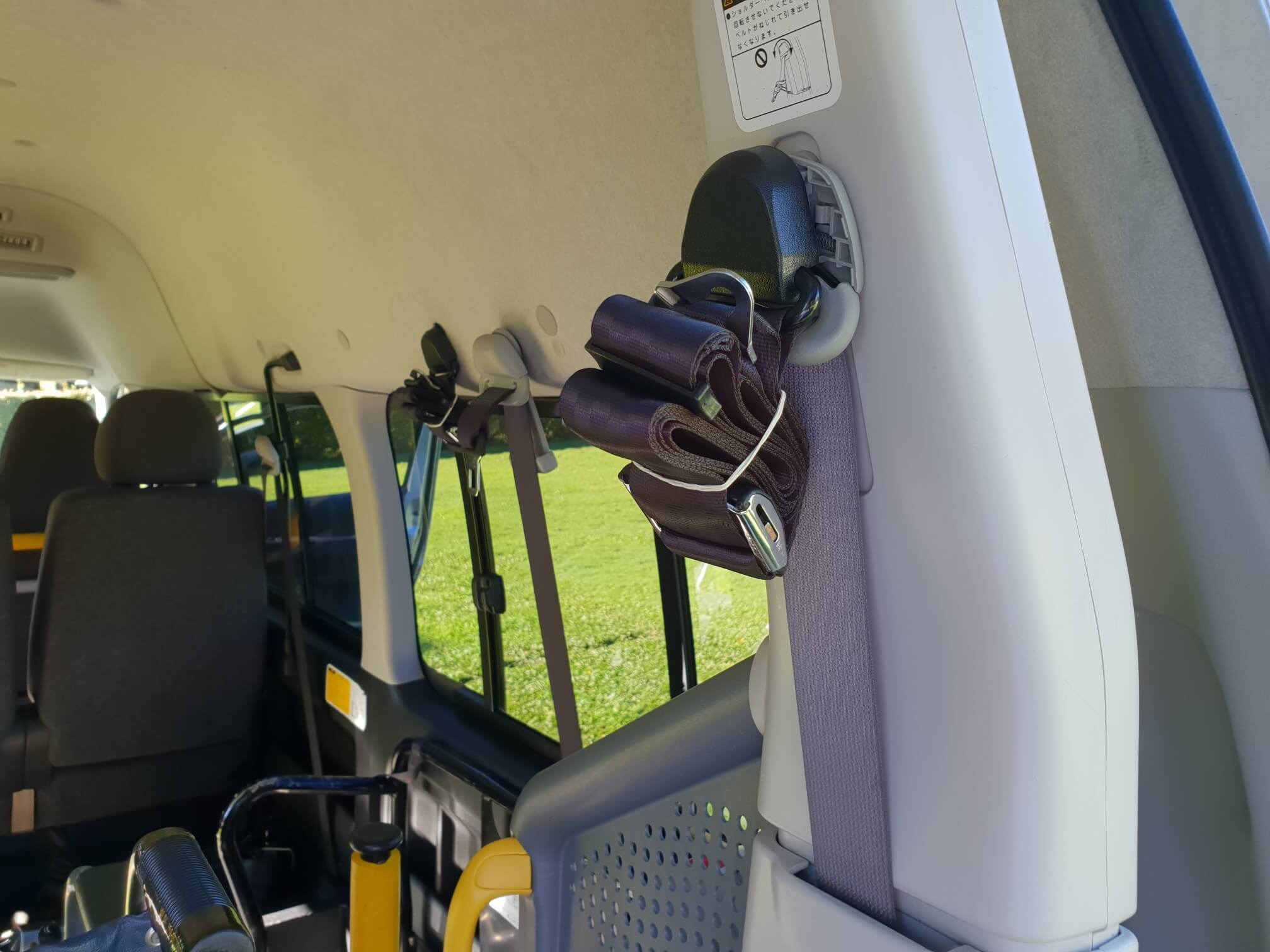 hiace-internal.jpg