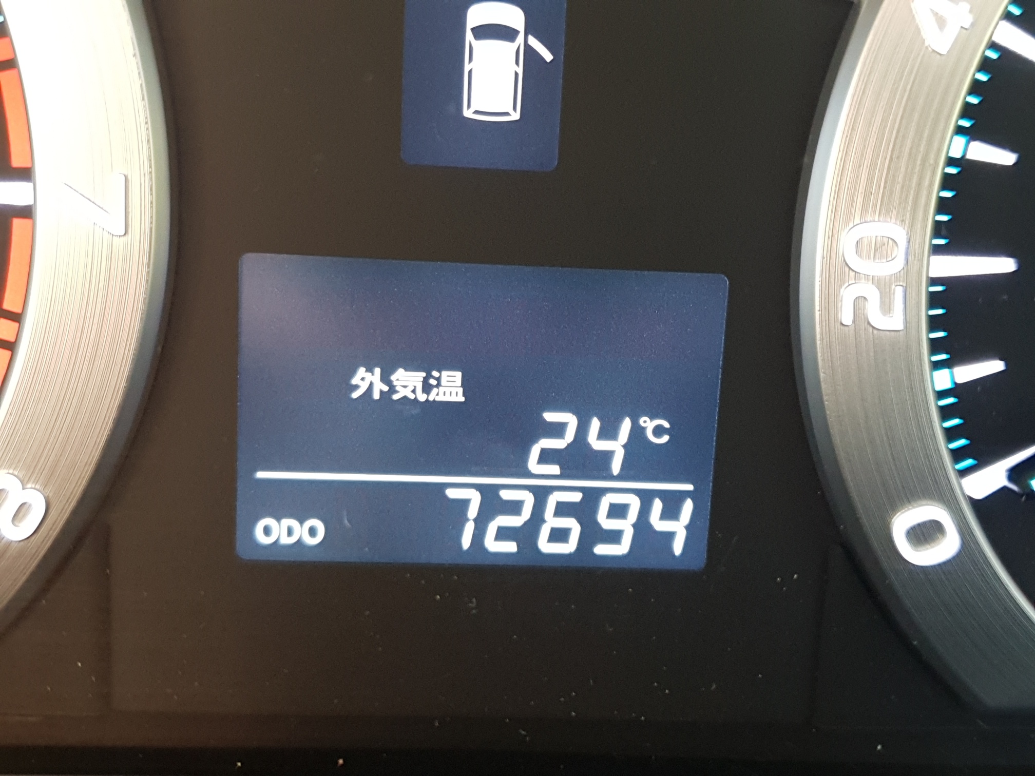 alphard-speedo.jpg