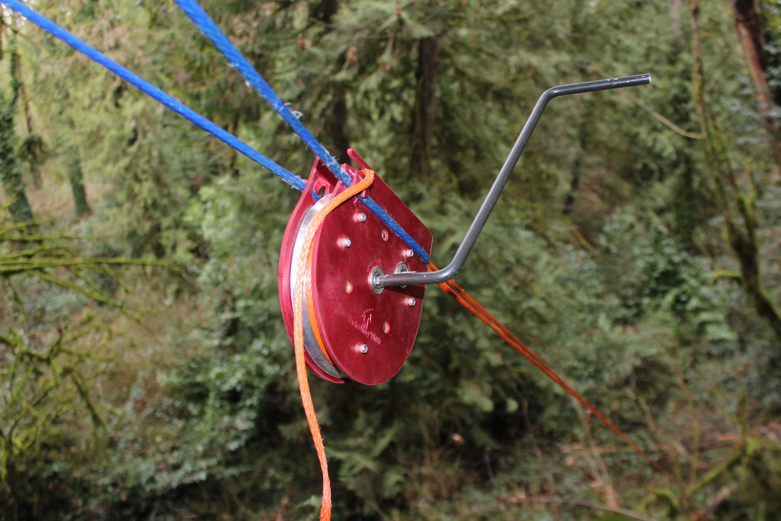 Hunting Winch with manual handle