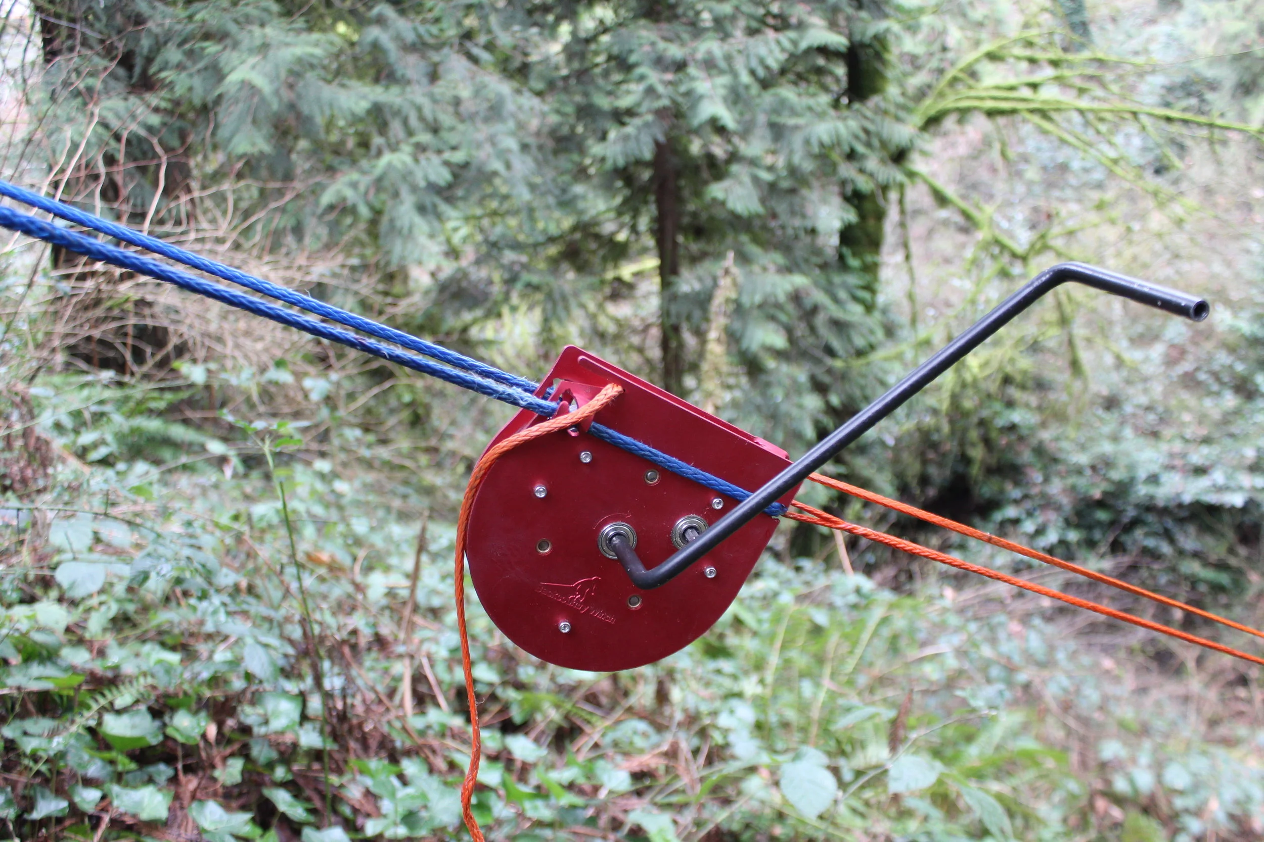 Manual capstan winch