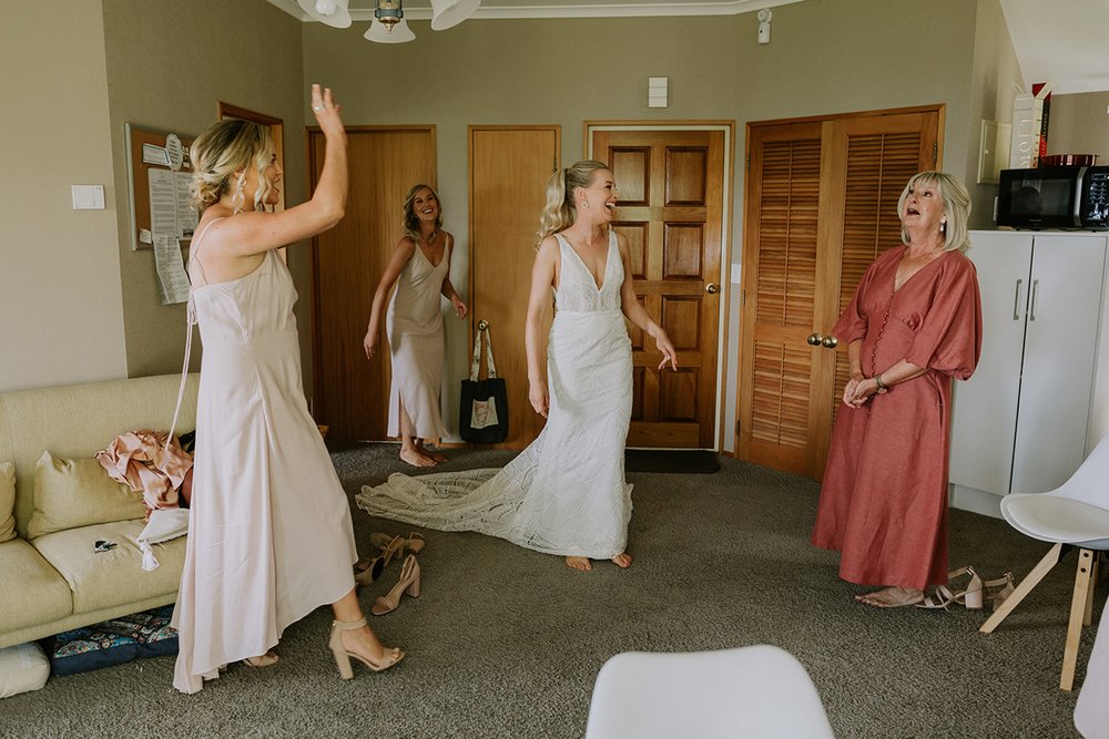 te_moenga_lodge_taupo_acacia_bay_wedding_photos-1040.jpg