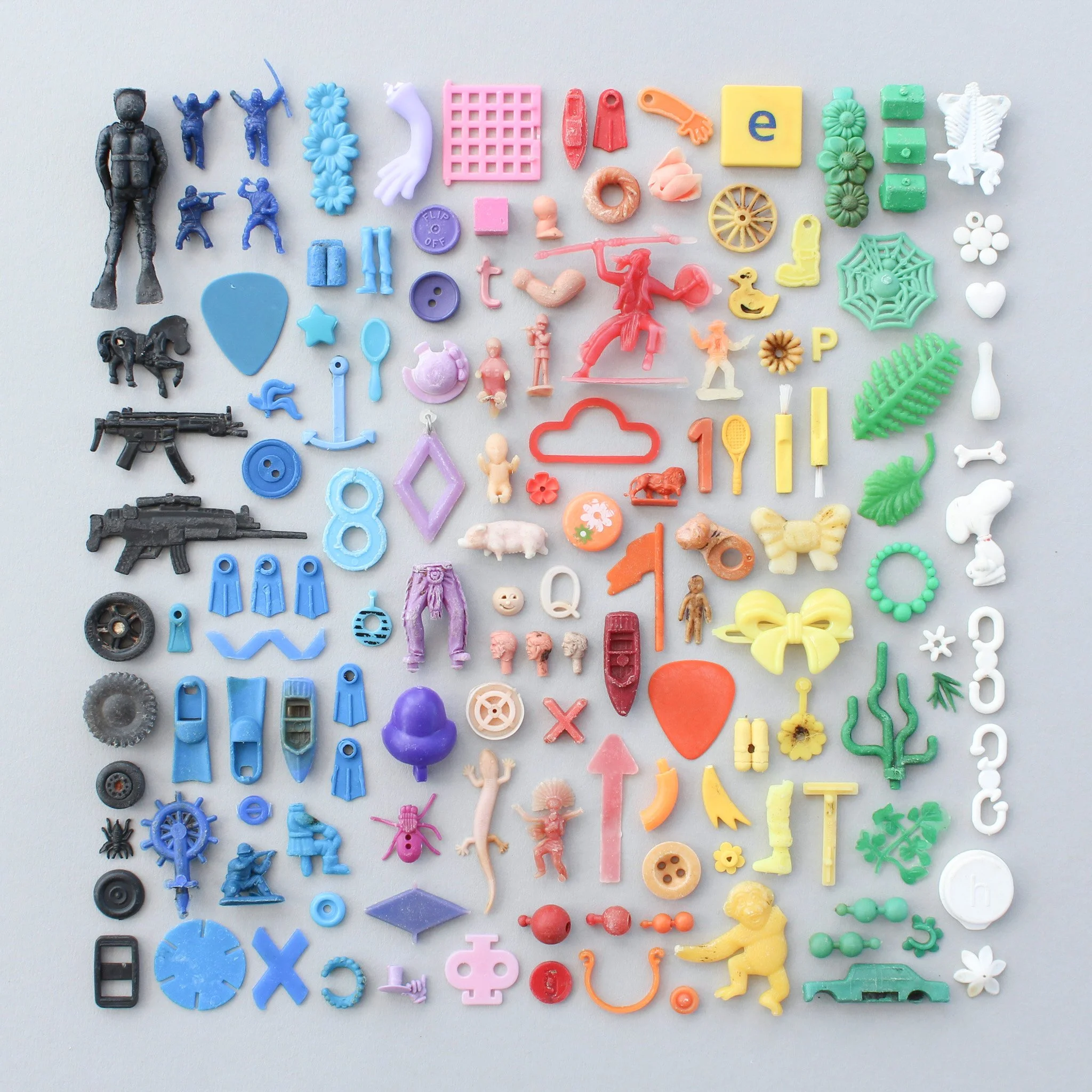  A rainbow of beach plastic... including some favourite finds 