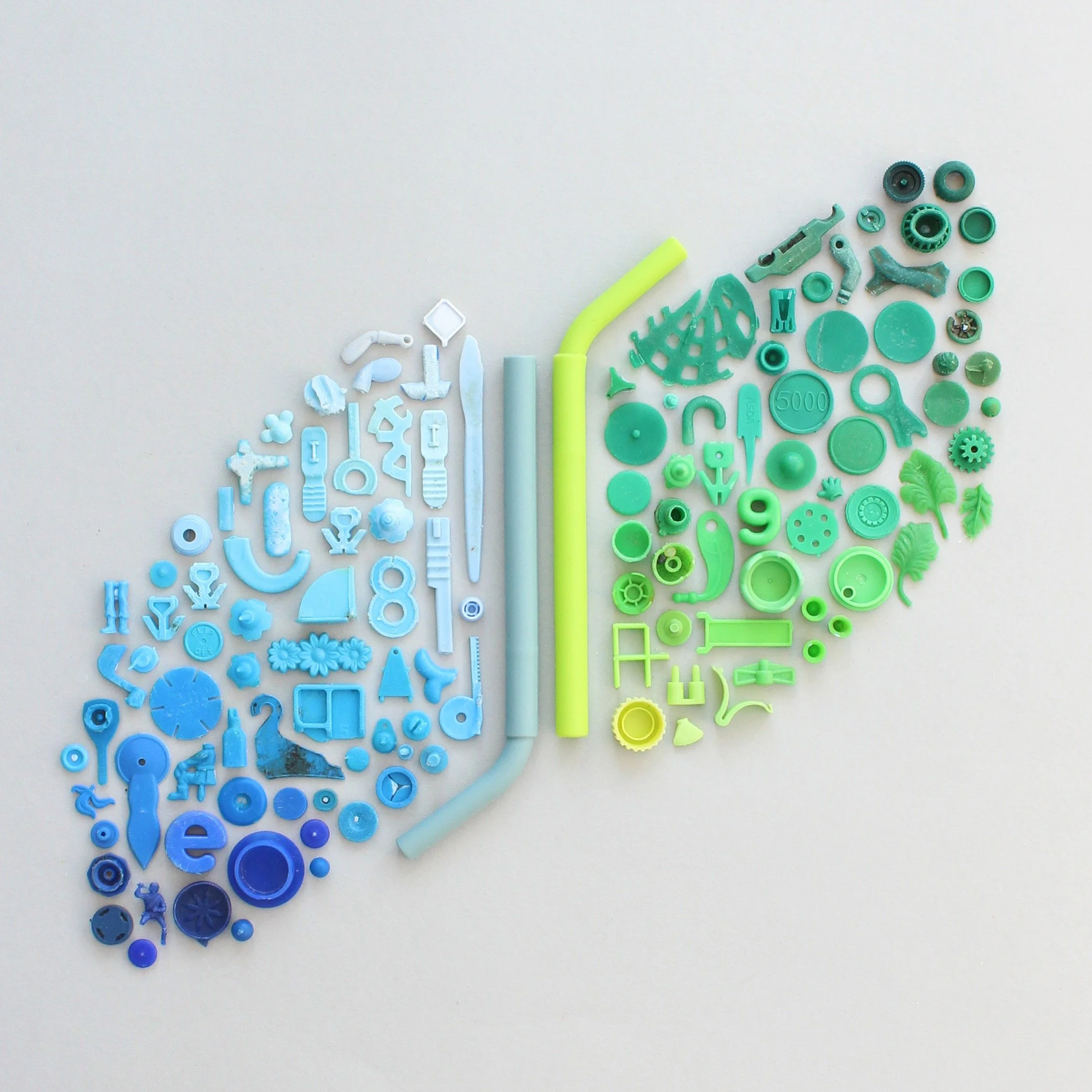  Blue and green beach plastic for Sip Sea Straws 