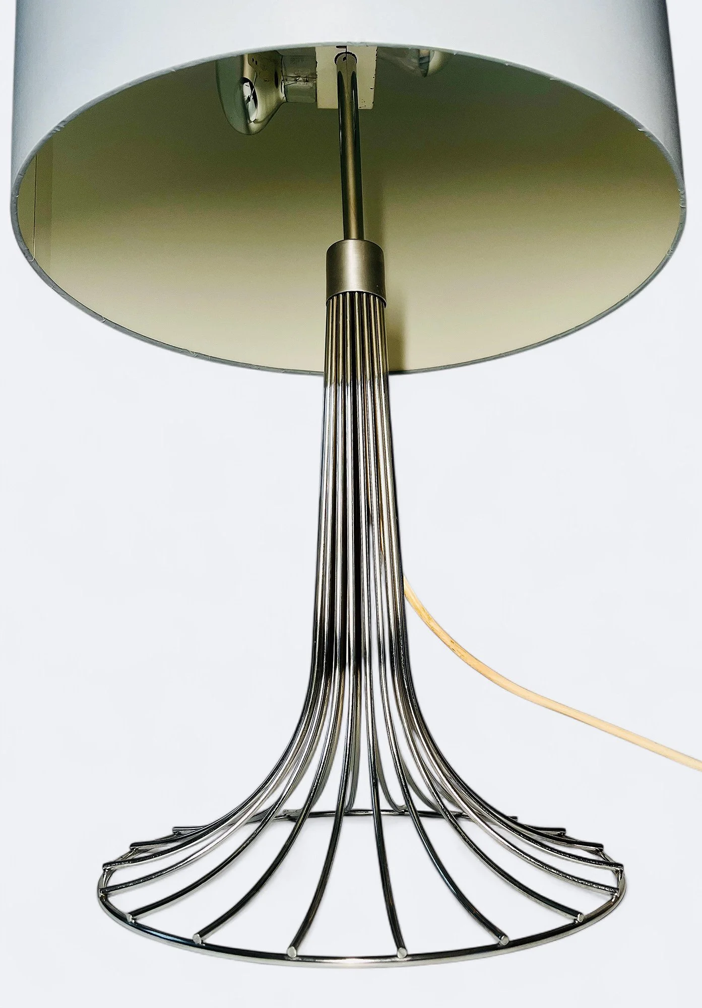 GCB_PantonLamp04.jpg