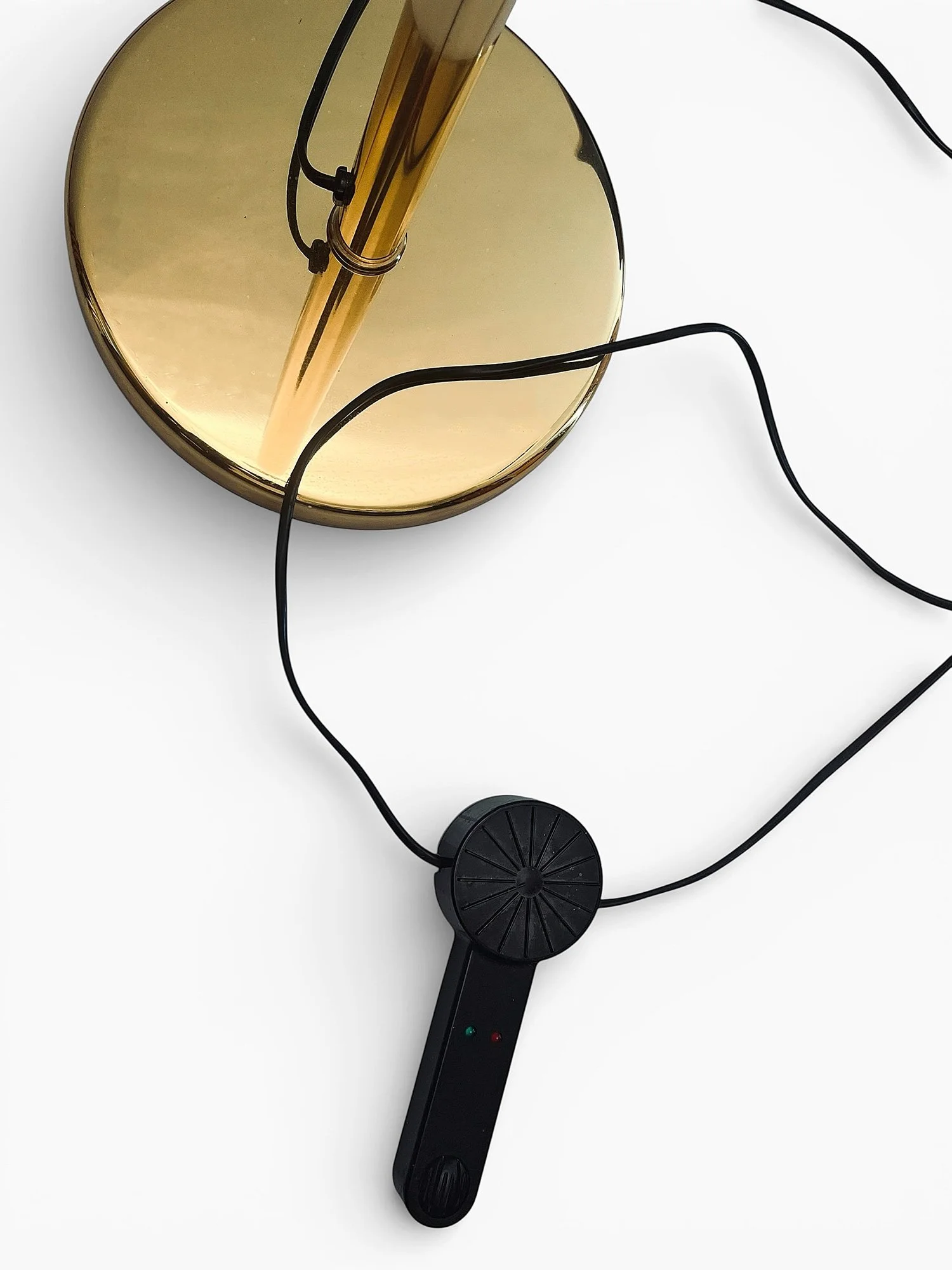 Italian design floor lamp in brass by Gianfranco Frattini, 1980's