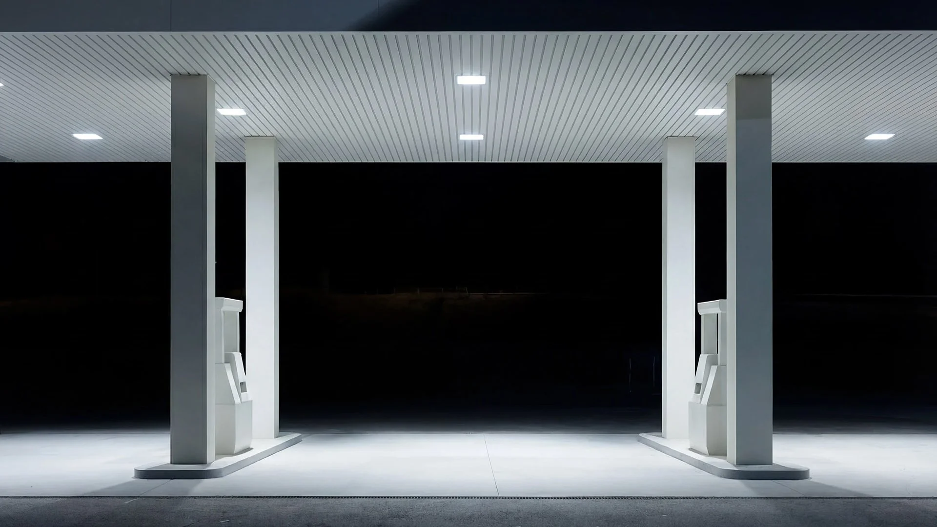 ghost_gas_002_1920.jpg