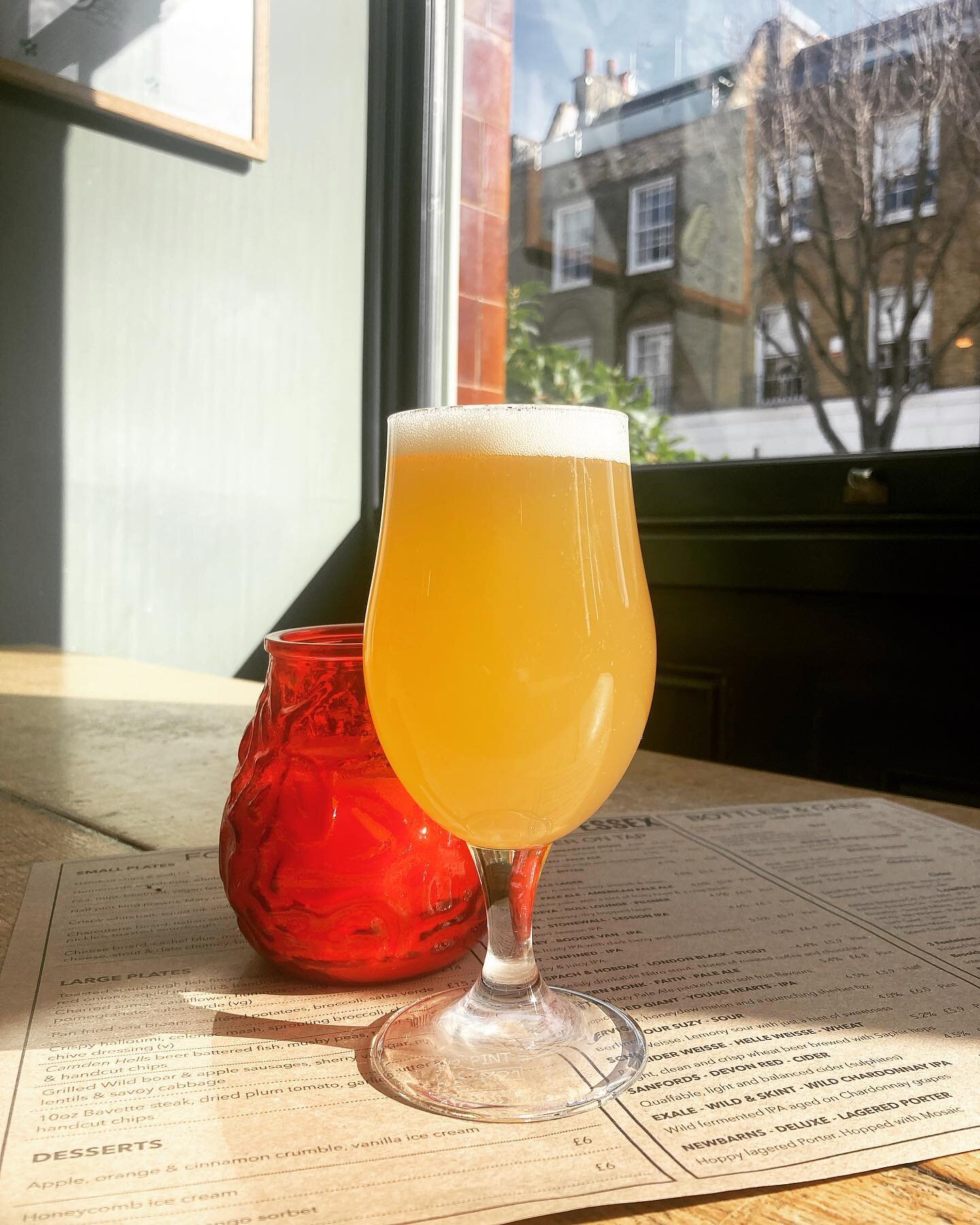 @lefthandedgiantbrewing Young Hearts fresh hop IPA on tap now. 

Tons of tropical fruit, super drinkable and perfect to enjoy in the sunshine in our garden today. 

Cheers 🍻 

#craftbeer #craftbeerlondon #angel #islington #beerislington #lefthandedg