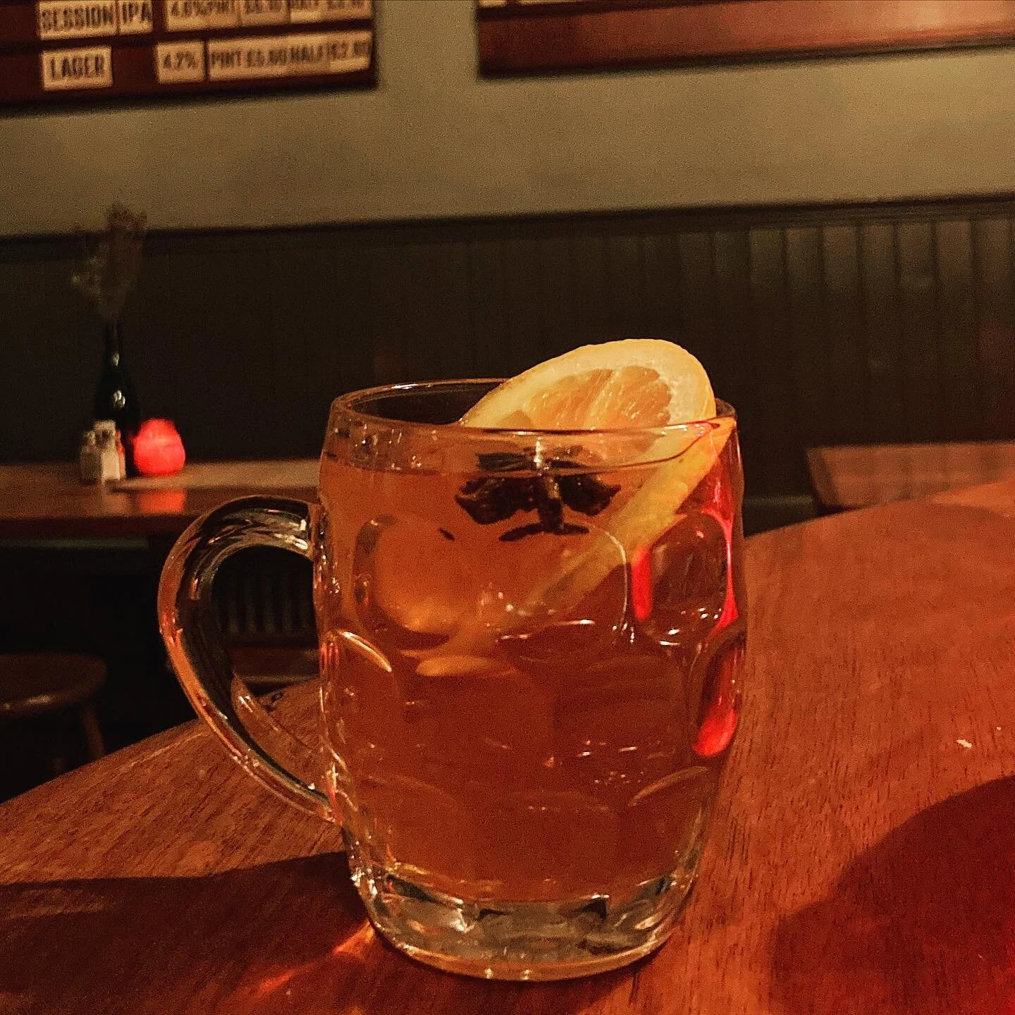 The season is almost upon us. We&rsquo;re serving up some delicious warm mulled cider. 

We are also talking booking for Christmas meals, email earl@earlofessex.net for more info

#theearlofessex #islington #craftbeer #mulledcider