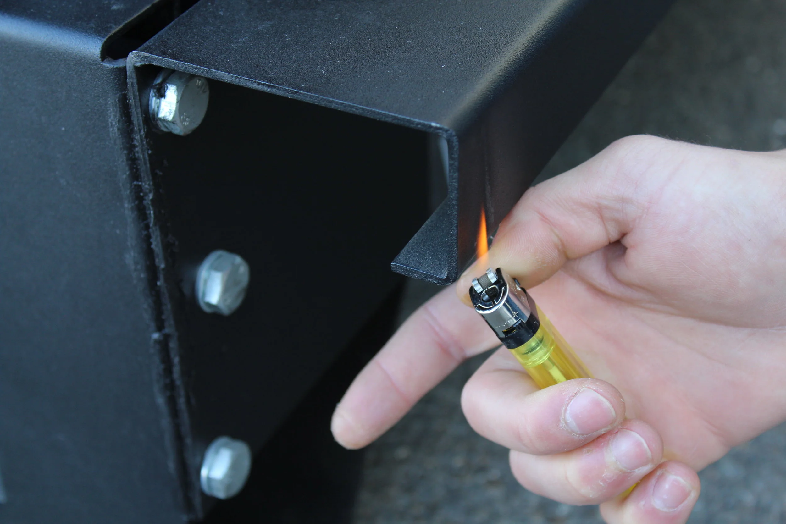 Generator with high-temperature resistant frame.