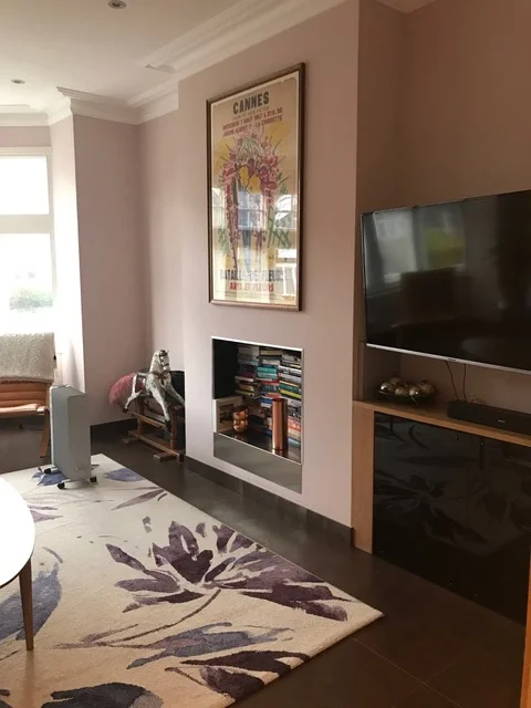 The lounge before Emma worked her magic