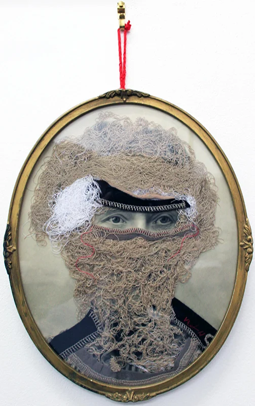 Masques II - 2014 photographie ancienne, laine, tissus 29 x 23 cm