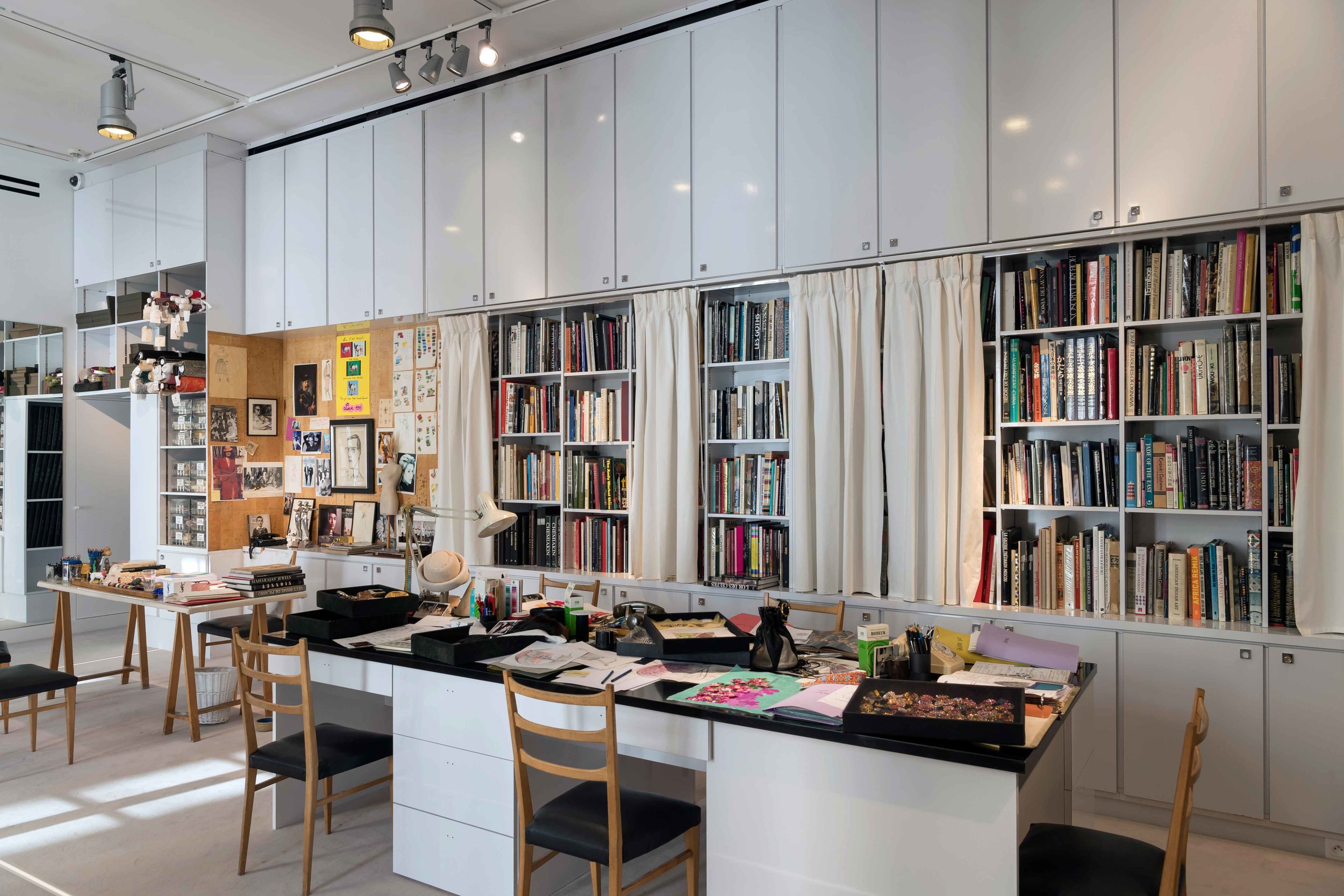 8_Musée-Yves-Saint-Laurent-Paris_Luc-Castel.jpg