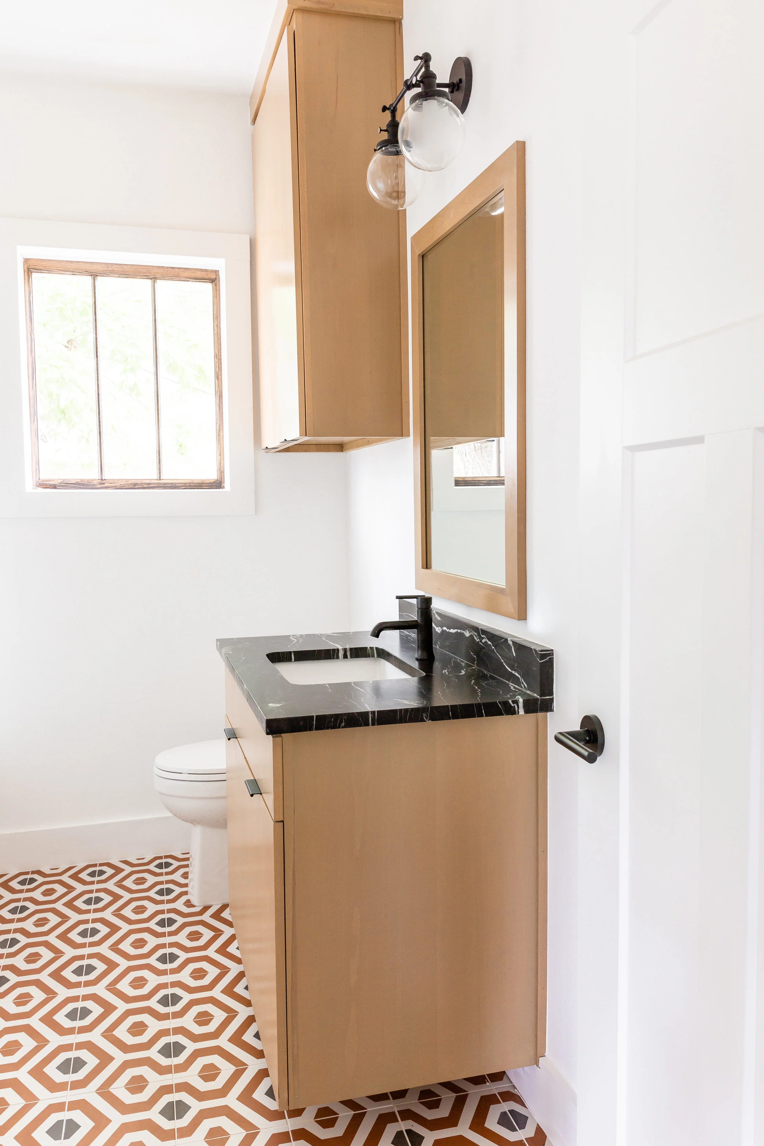 Go for one bold statement in a room, and keep the rest simple. #shaynesays