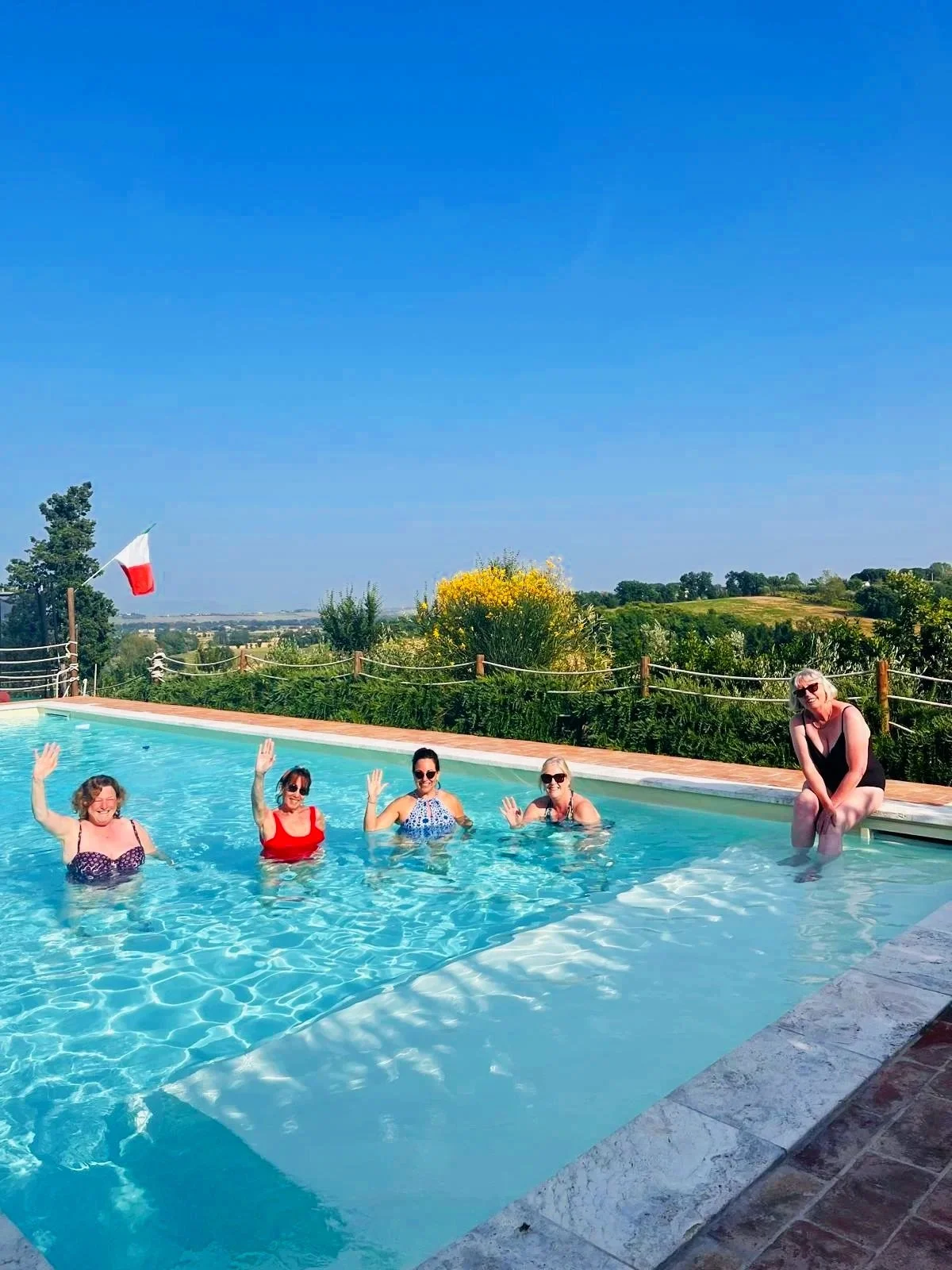 ART HOLIDAY TUSCANY ITALY ART RETREAT AZENART PAINTING HOLIDAYS