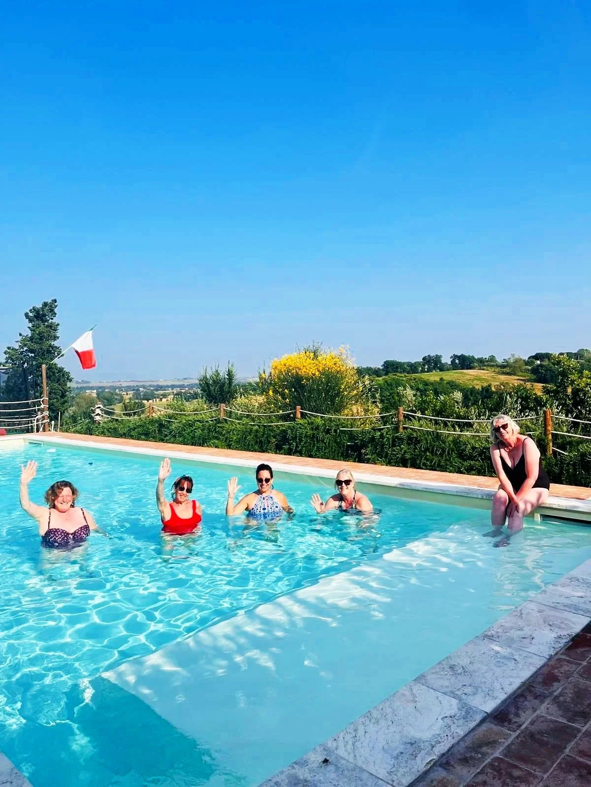 Art Retreat Italy Tuscany art trip Azenart painting holidays Europe