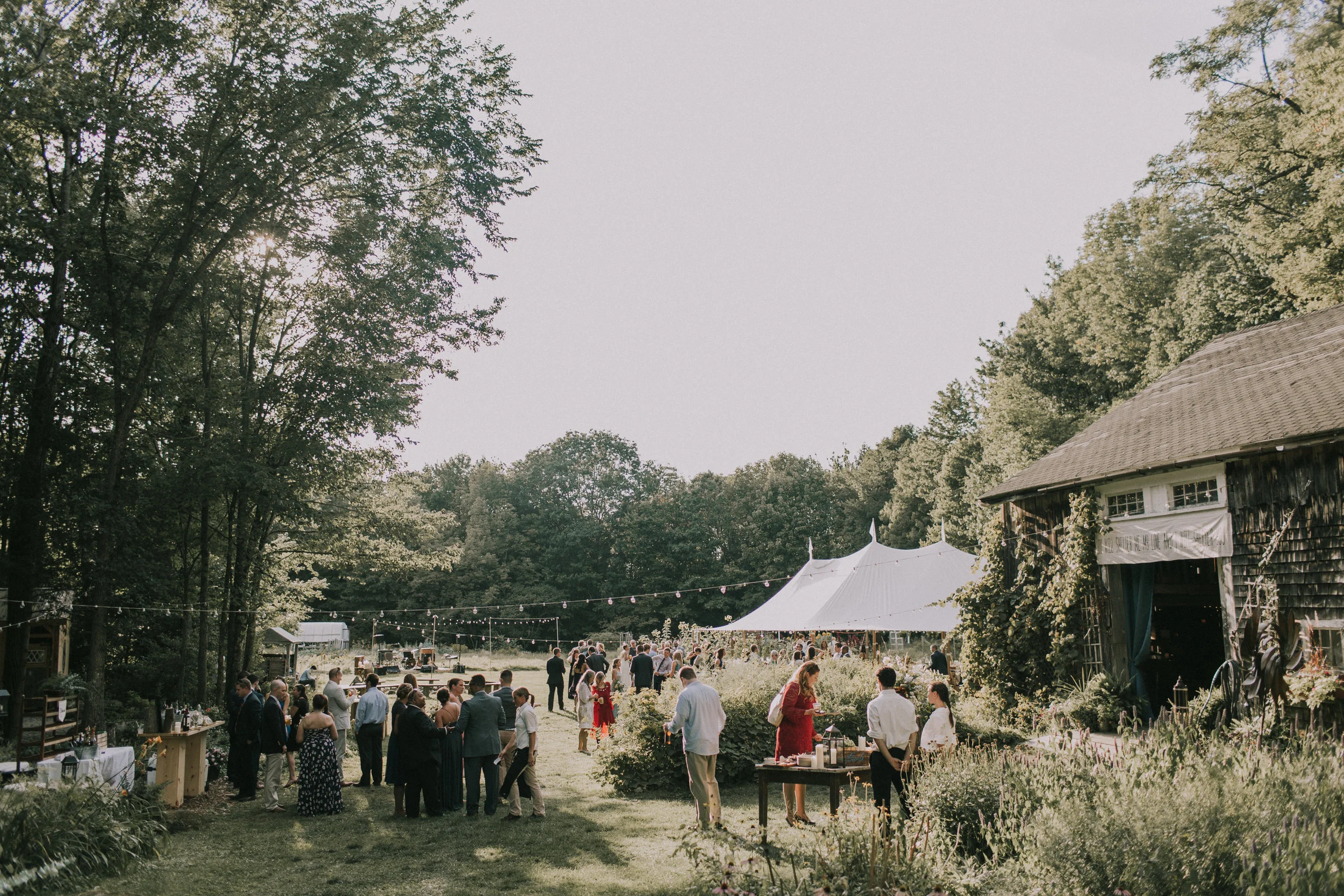 0903_jamiemercuriophoto_emily+sean2016-579.jpg
