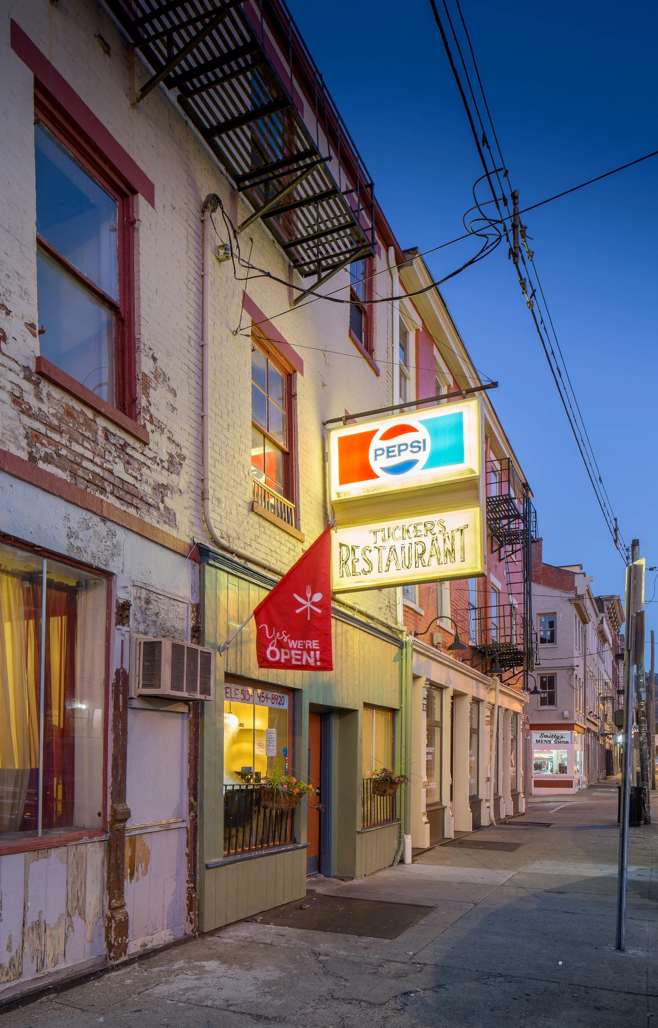 Tuckers: Yes! They're Open!