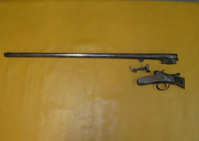 gun5_zps11e3e4da.jpg