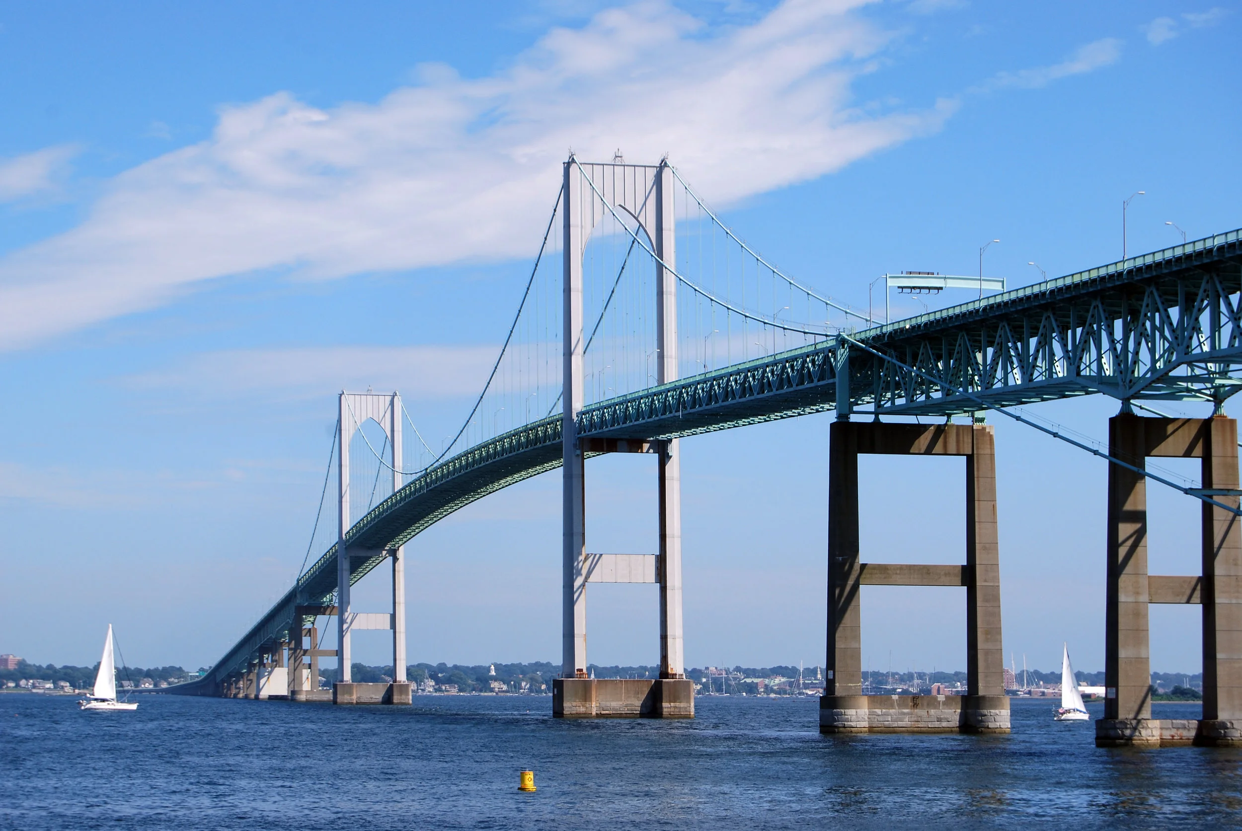 Claiborne_Pell_Newport_Bridge.jpg