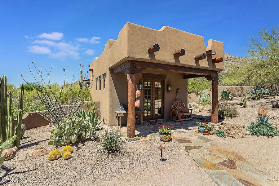 Rent the Luxury "Agave View" Estate Home in Carefree Arizona