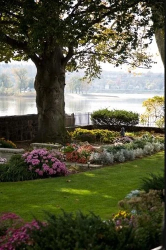 gardenview2.jpg