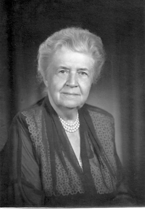 08 Mrs Harvey F Smith 1925-1928