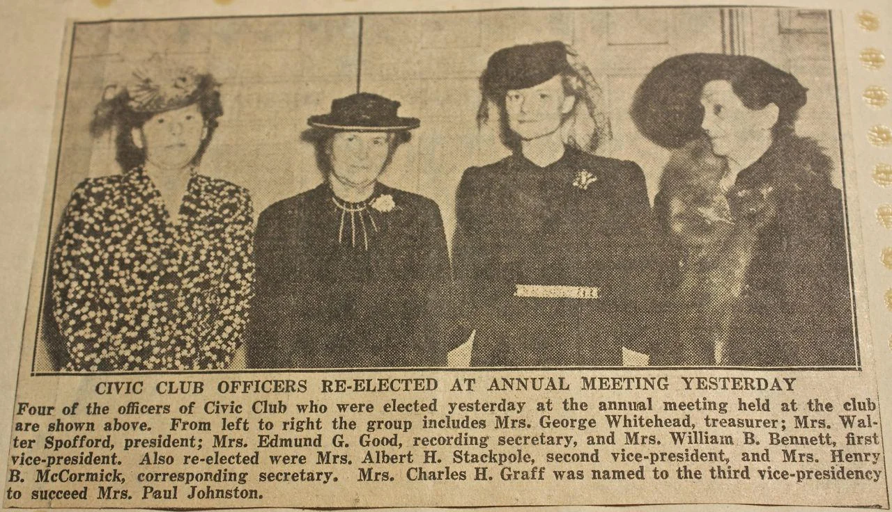 1942