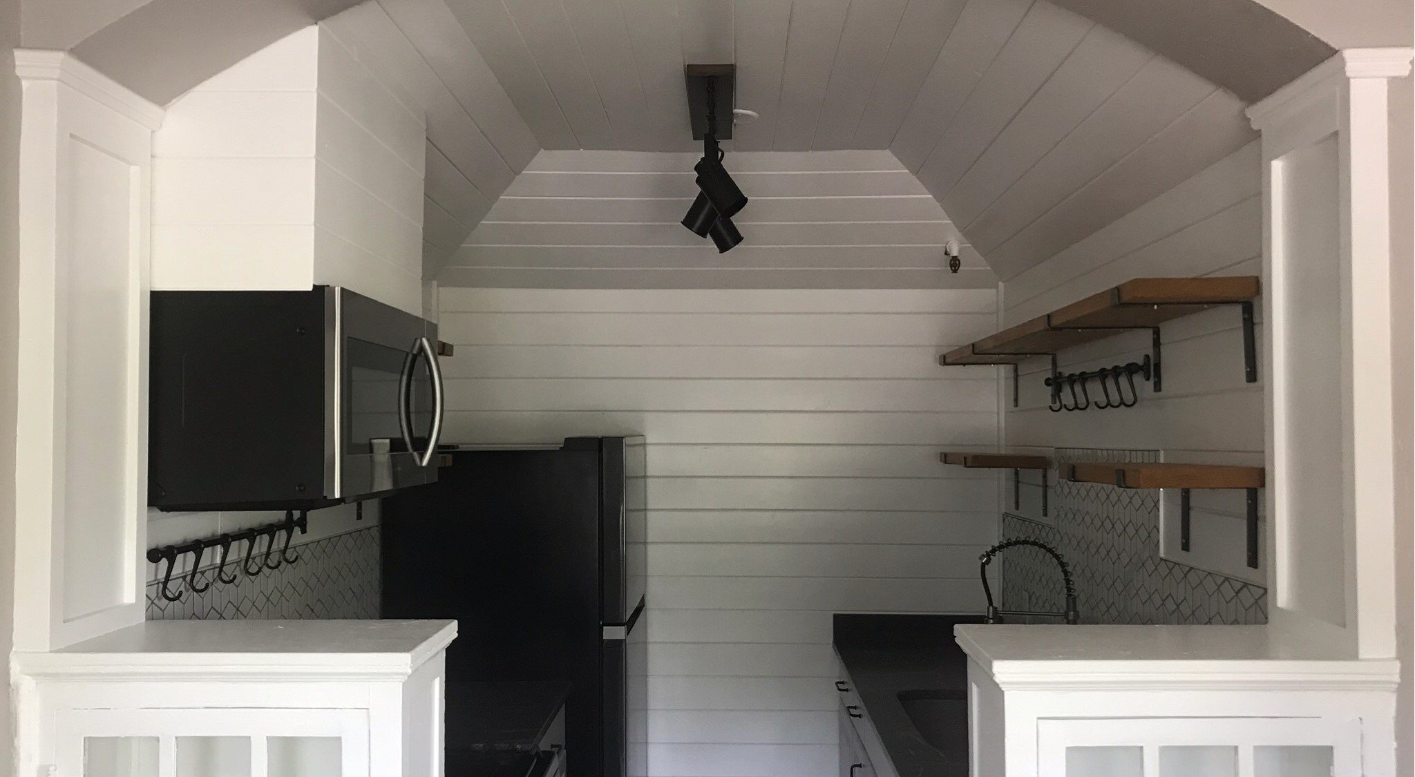 Kitchen A6.jpg