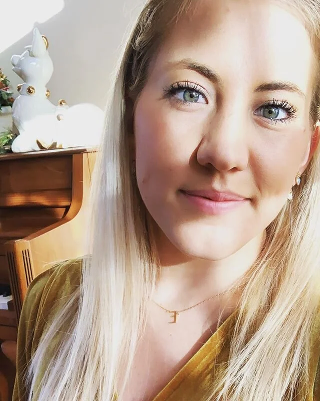 Christmas Time, Sewickley, and Arlo ❤️💚💛