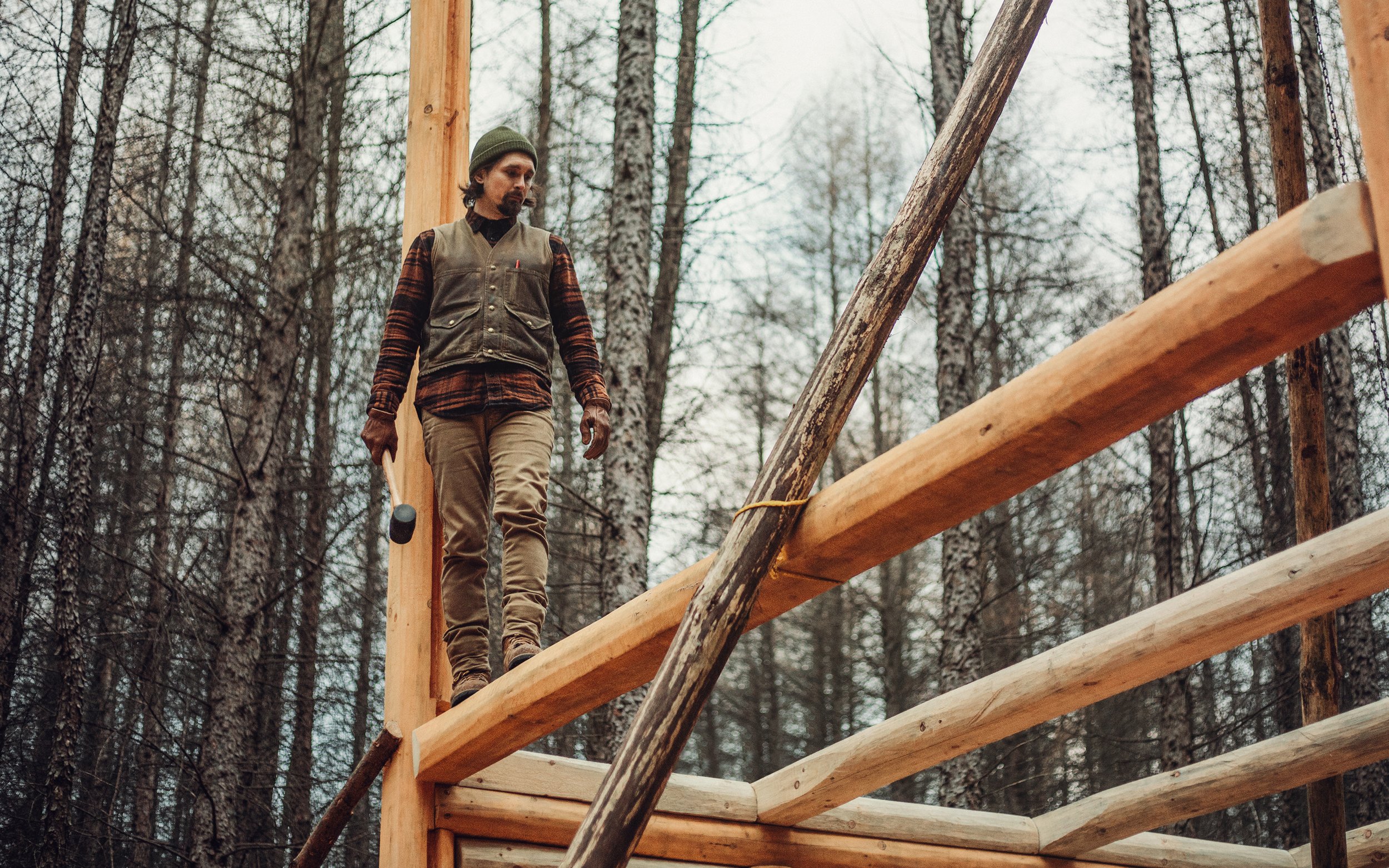 21-12-Trustin Timber-Cabin Build-Loft Joists 02 copy.jpg