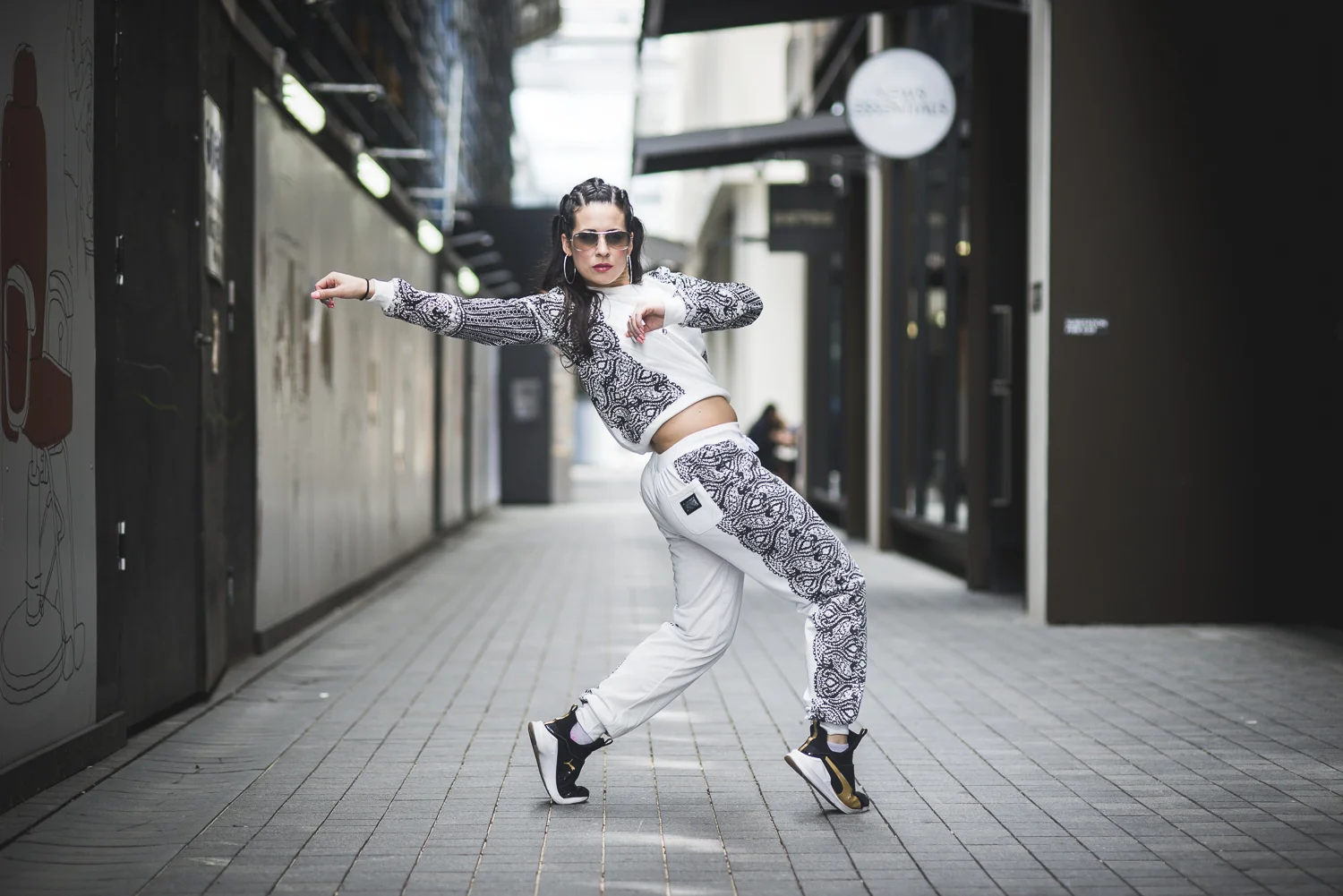 Manuela Pic 1.jpg