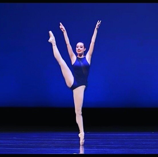 Happy birthday!!! And we forgot to sing today 💙💙💙Lauren Weigle..talented, smart and beautiful #birthday #dancer #balletdancer #pointe #contemporary #tapper@dancepadstudios