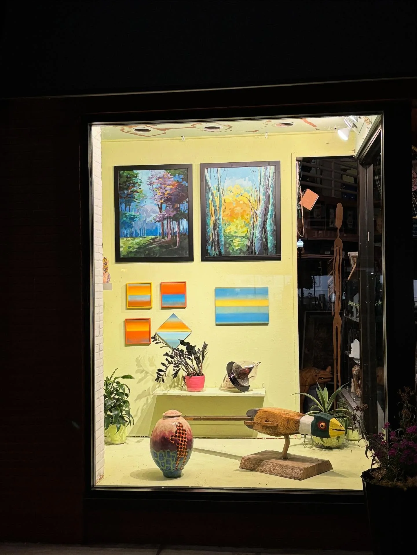 We are pleased to welcome @lsbdesign Linda Boyle & @tom_szmr Tom Szmrecsanyi to the gallery. Just in time for @fast_eddie_jh exhibition “WASHING MACHINE WORKOUT SESSION “ opening September 20