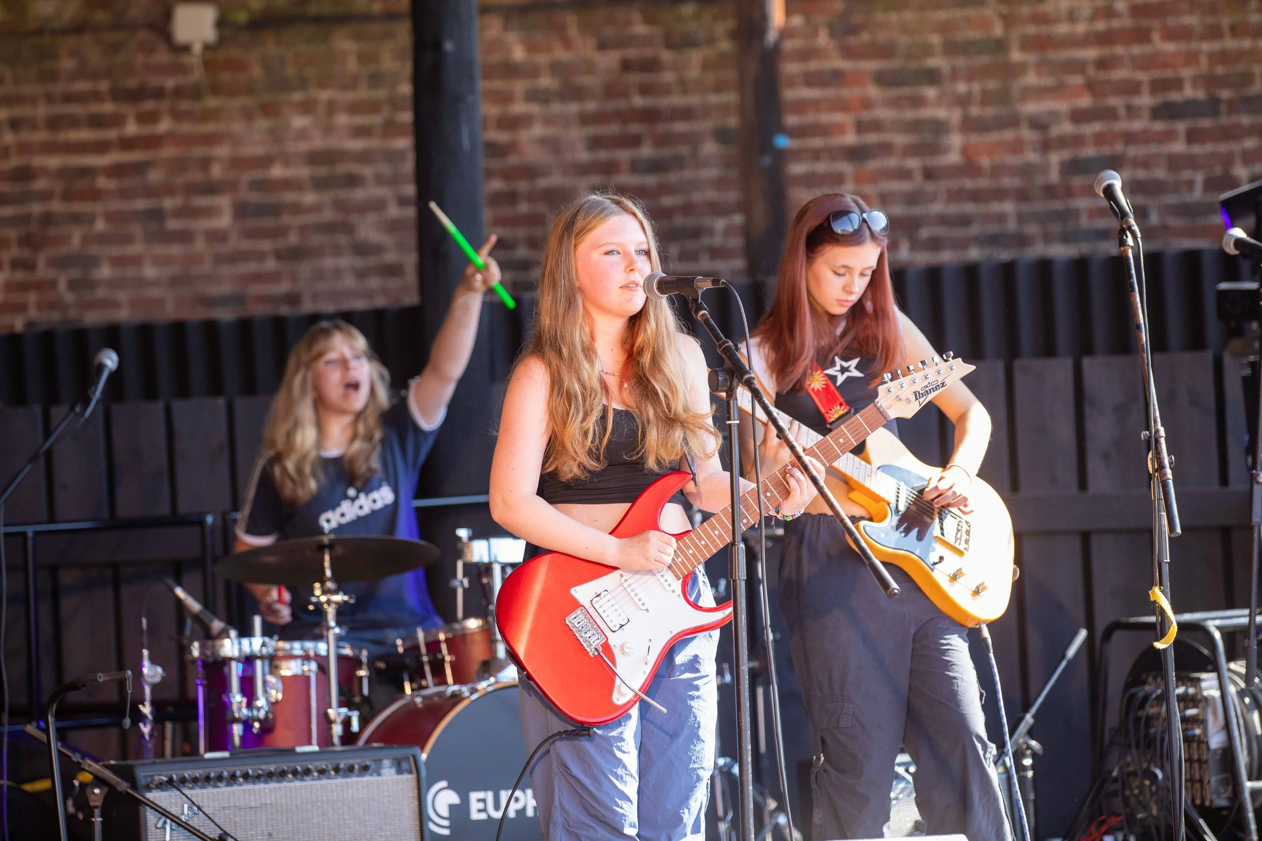 Hops in the garden 2023.jpg