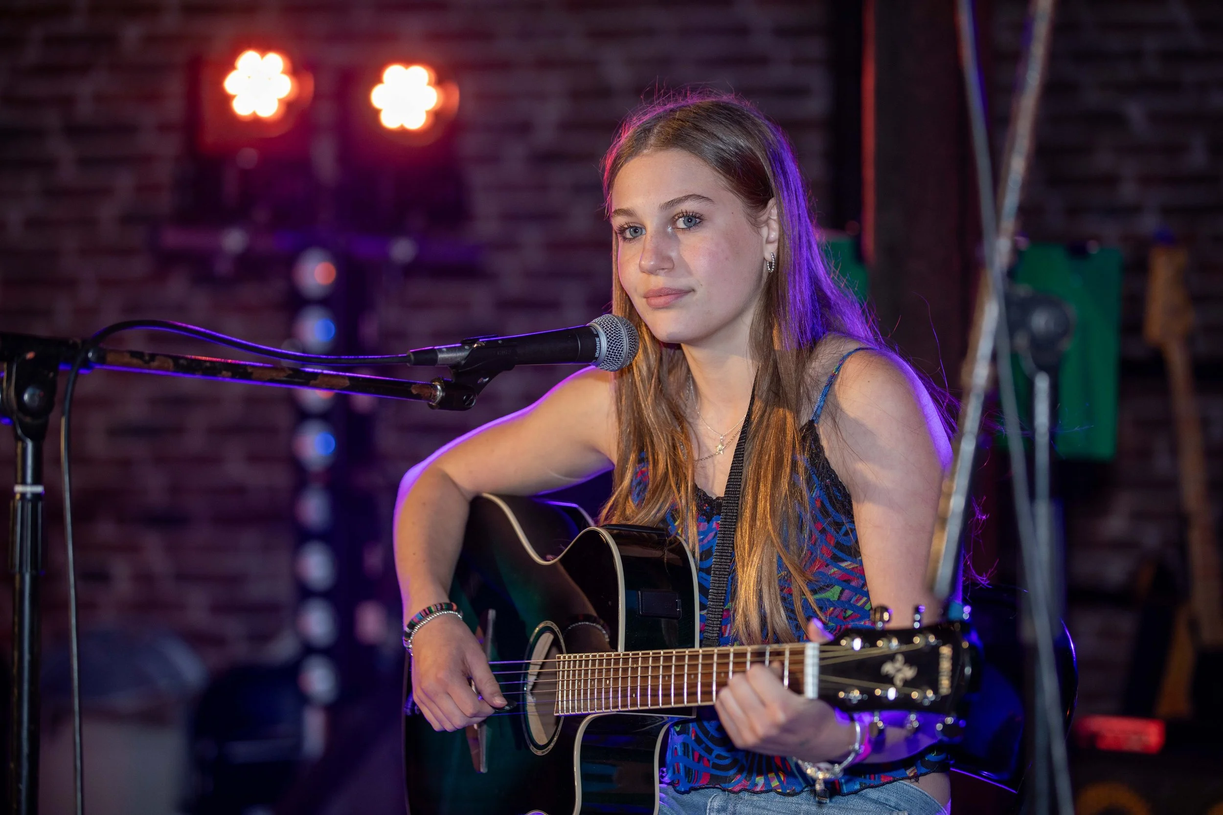 Hops in the garden 2023-110.jpg