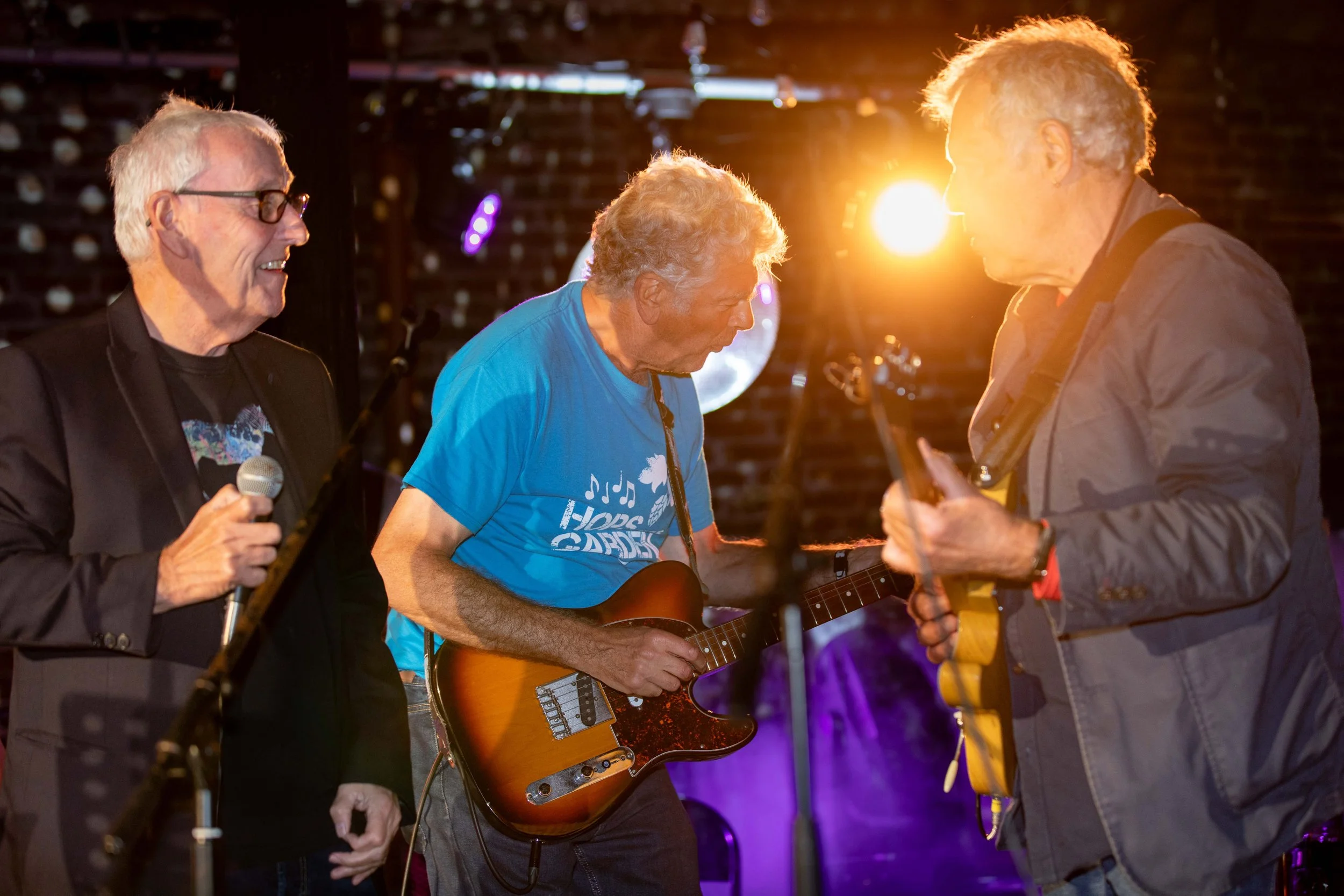 Hops in the garden 2023-199.jpg