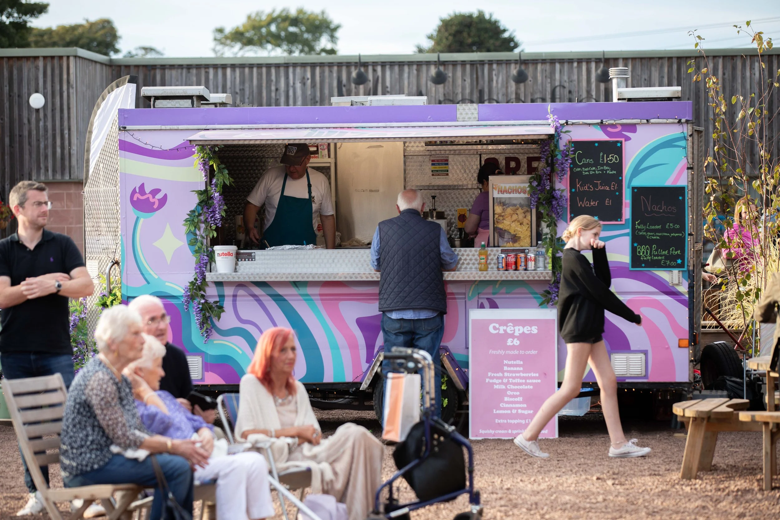 Hops in the garden 2023-14.jpg