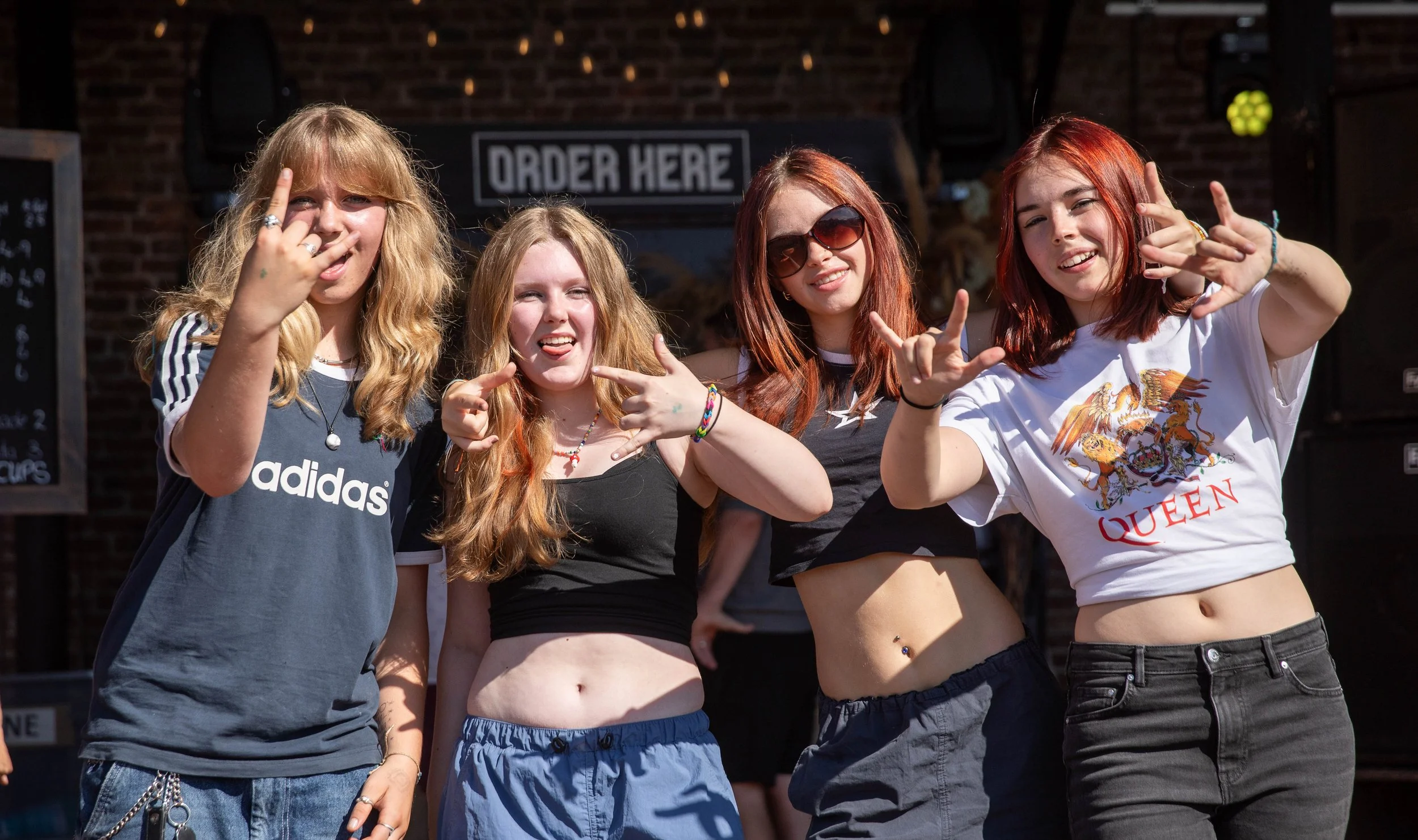 Hops in the garden 2023-5.jpg