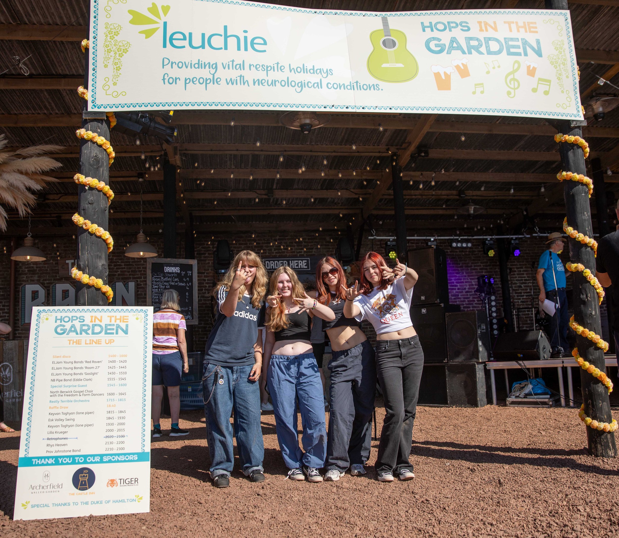 Hops in the garden 2023-6.jpg