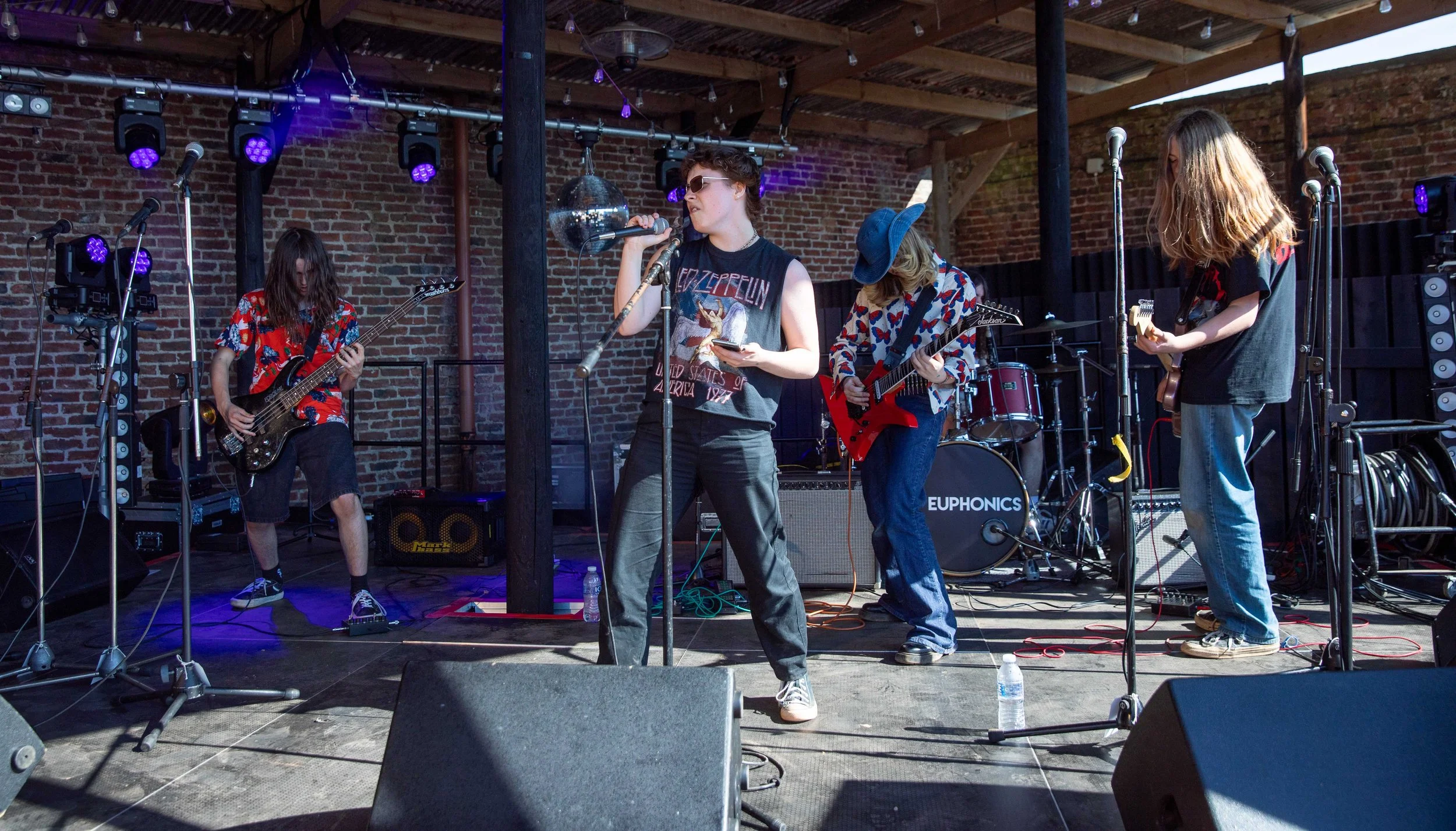 Hops in the garden 2023-8.jpg