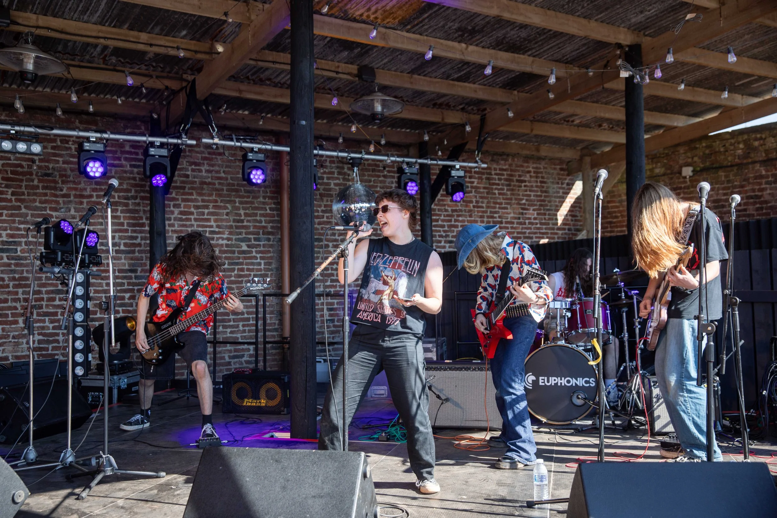 Hops in the garden 2023-9.jpg