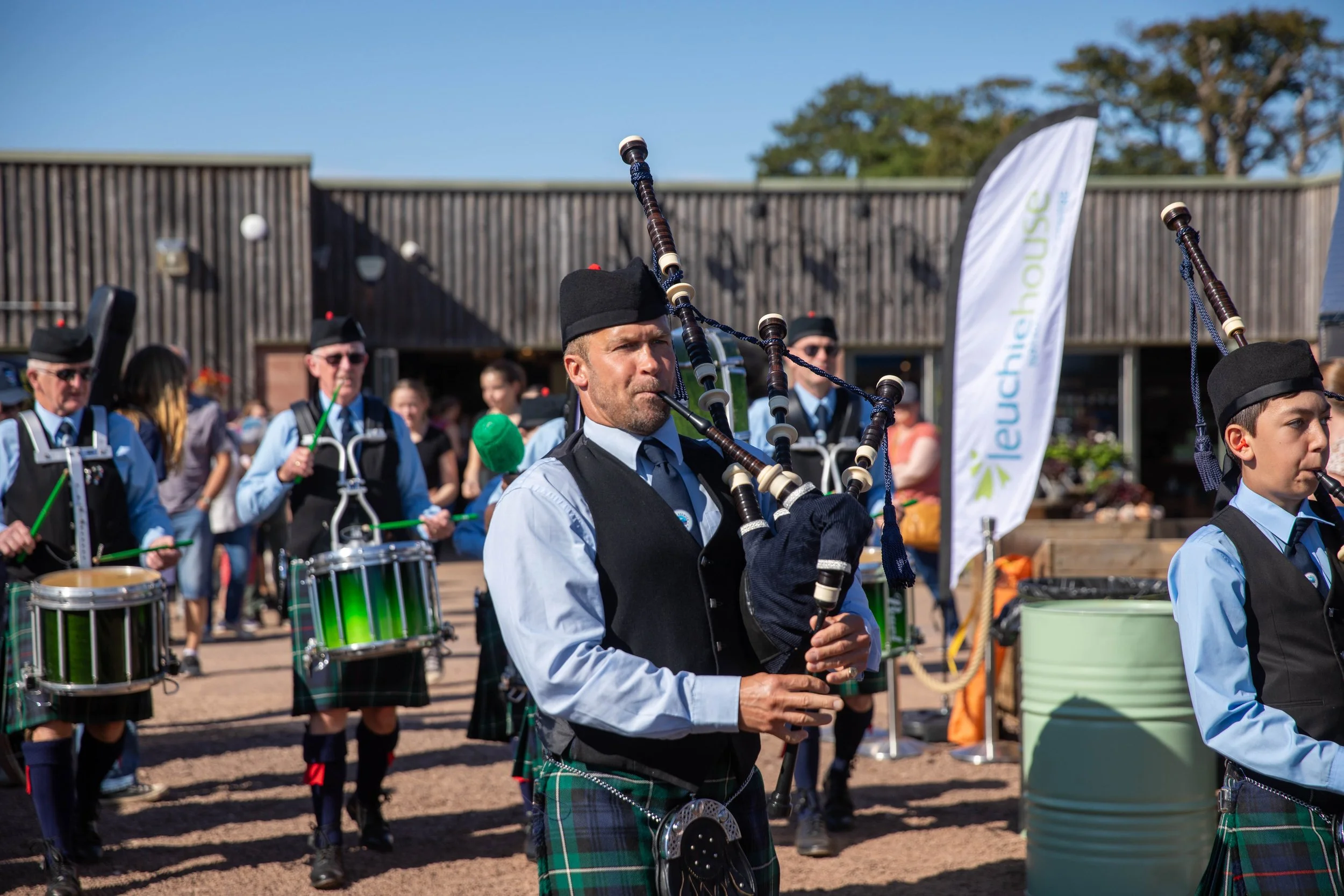 Hops in the garden 2023-20.jpg