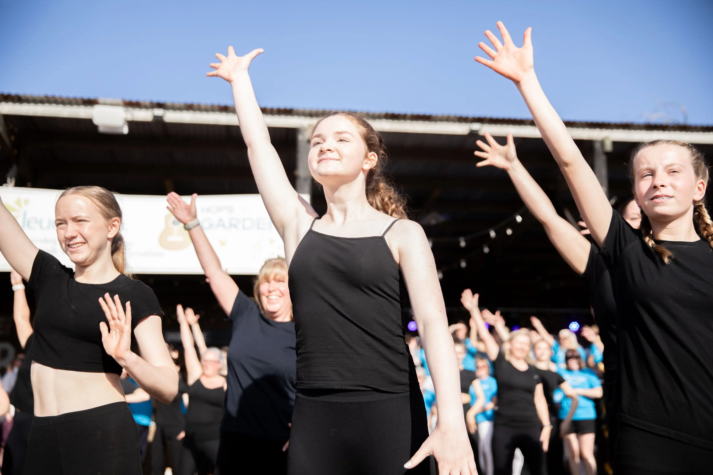 Hops in the garden 2023-46.jpg