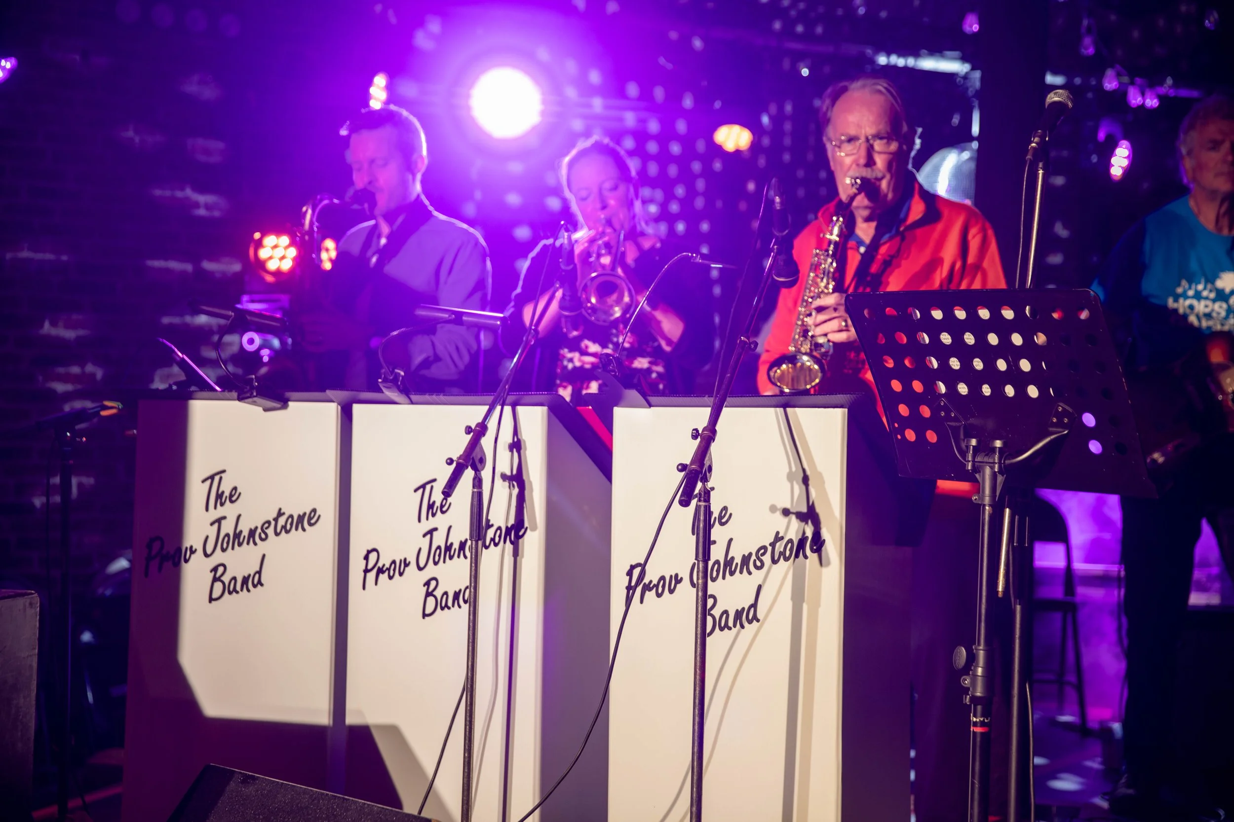 Hops in the garden 2023-80.jpg