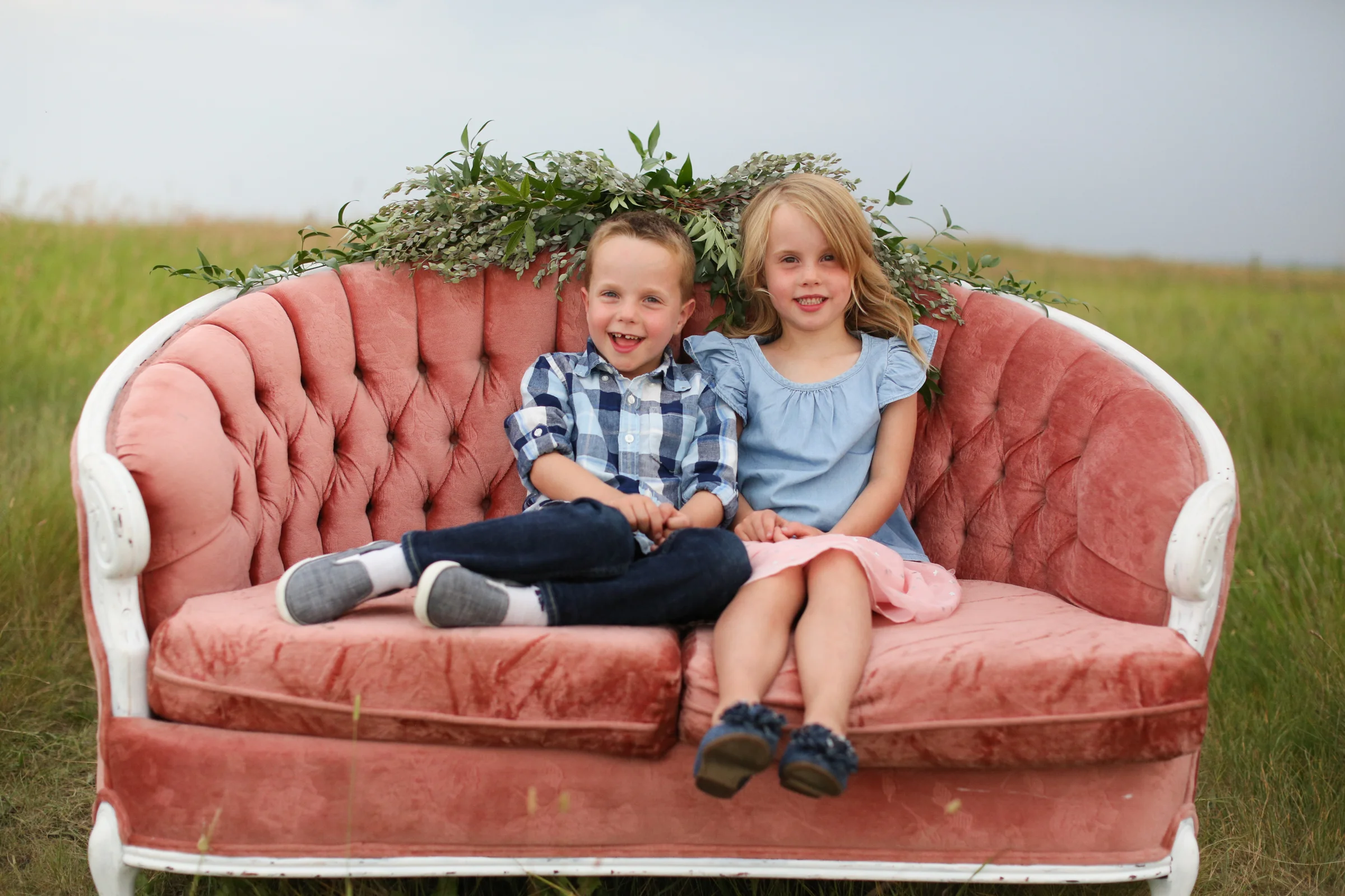Lindsay_Skeans_Photography-Sofa_Sessions-6.jpg