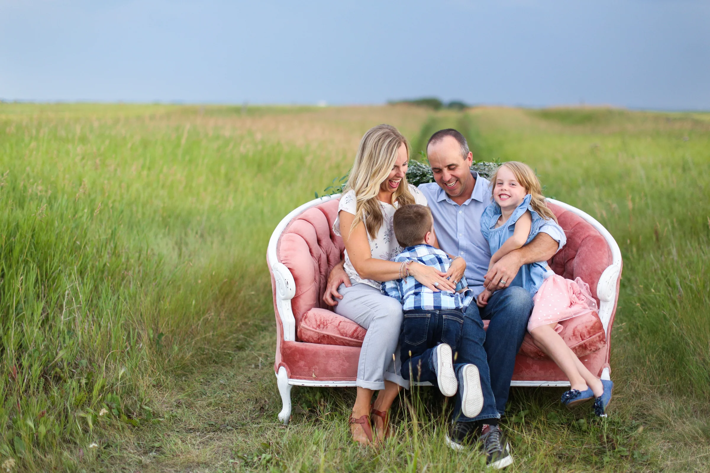 Lindsay_Skeans_Photography-Sofa_Sessions-15.jpg