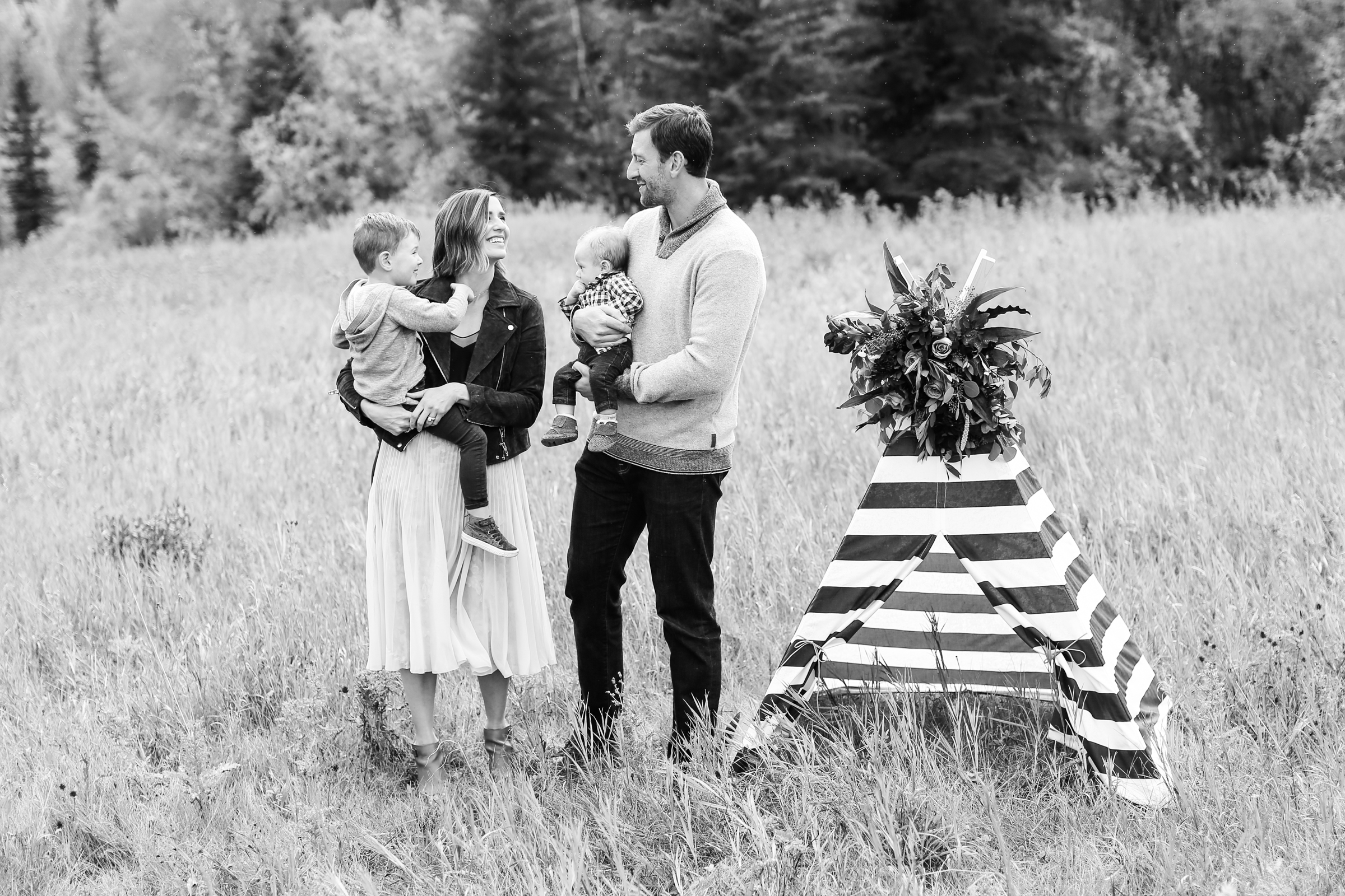 Fall-Family-Creative-Lindsay_Skeans_Photography-11.jpg