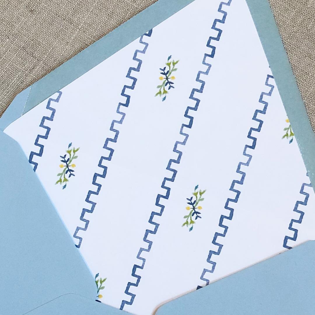 Custom envelopes liners 😍 the perfect way to elevate your invitations and make them truly personal 💌