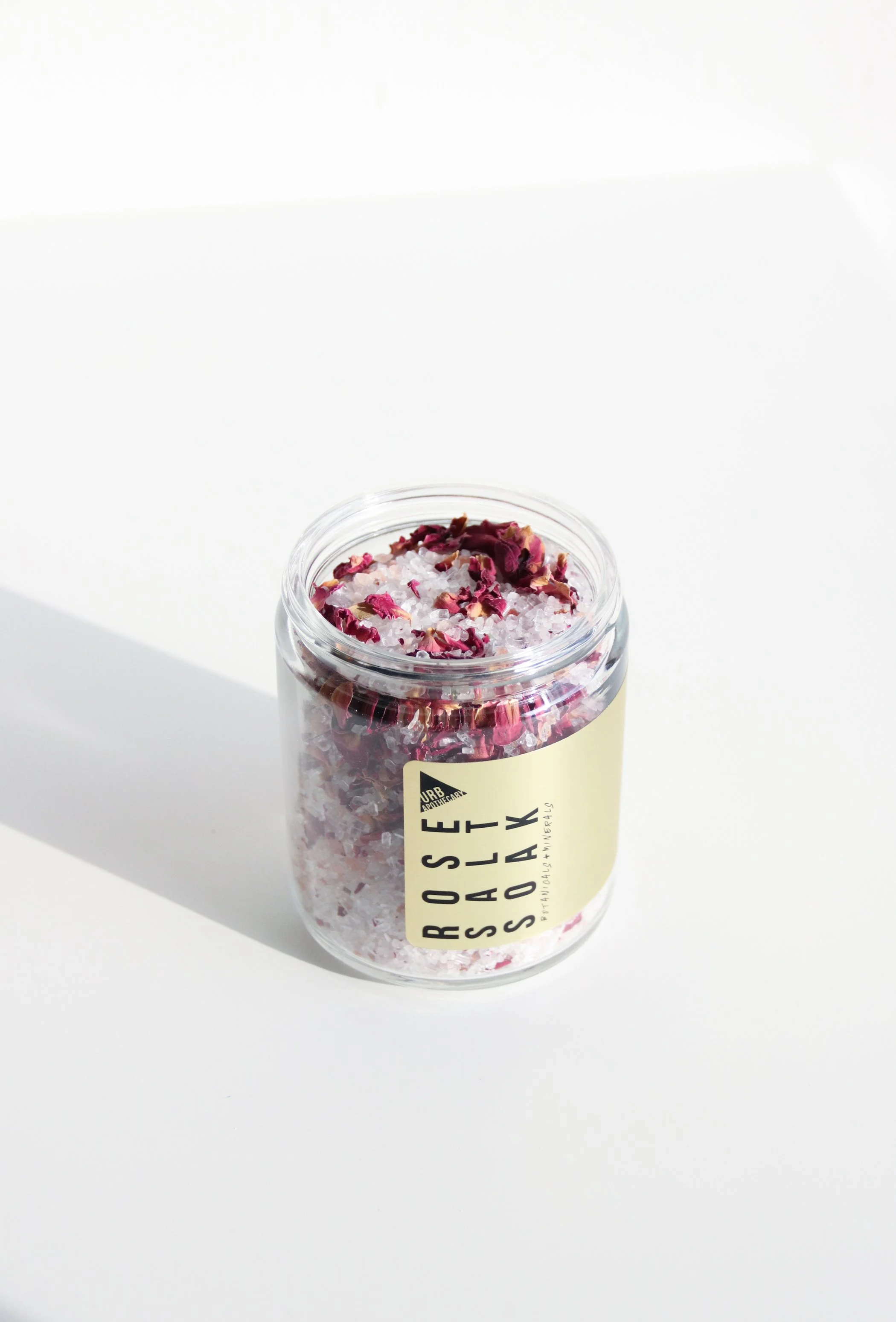 urb_apothecary_organic_skincare_176_of_222_1050x@2x.progressive.jpg
