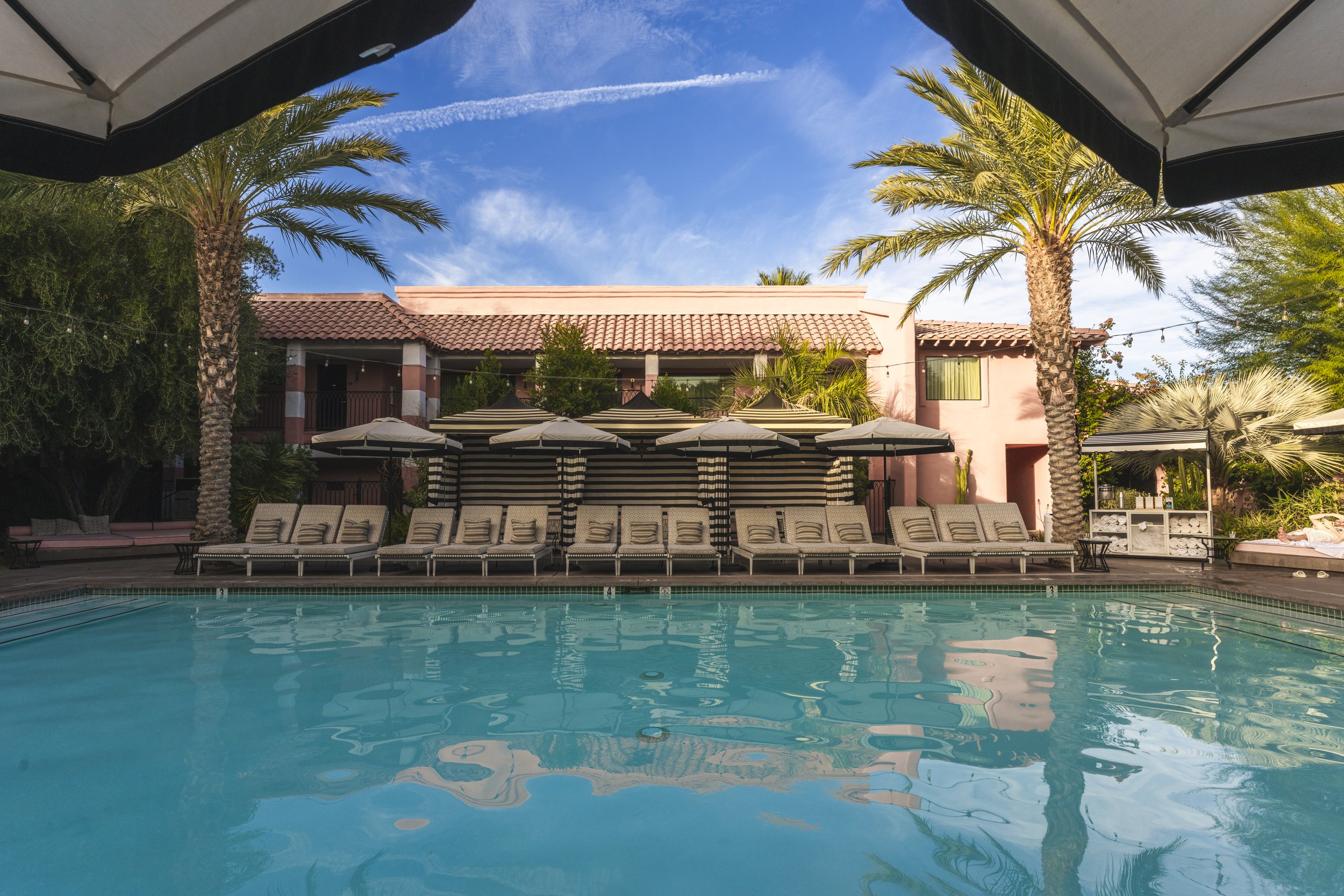 TheSandsResortSpa_IndianWells_CA_1989.jpg